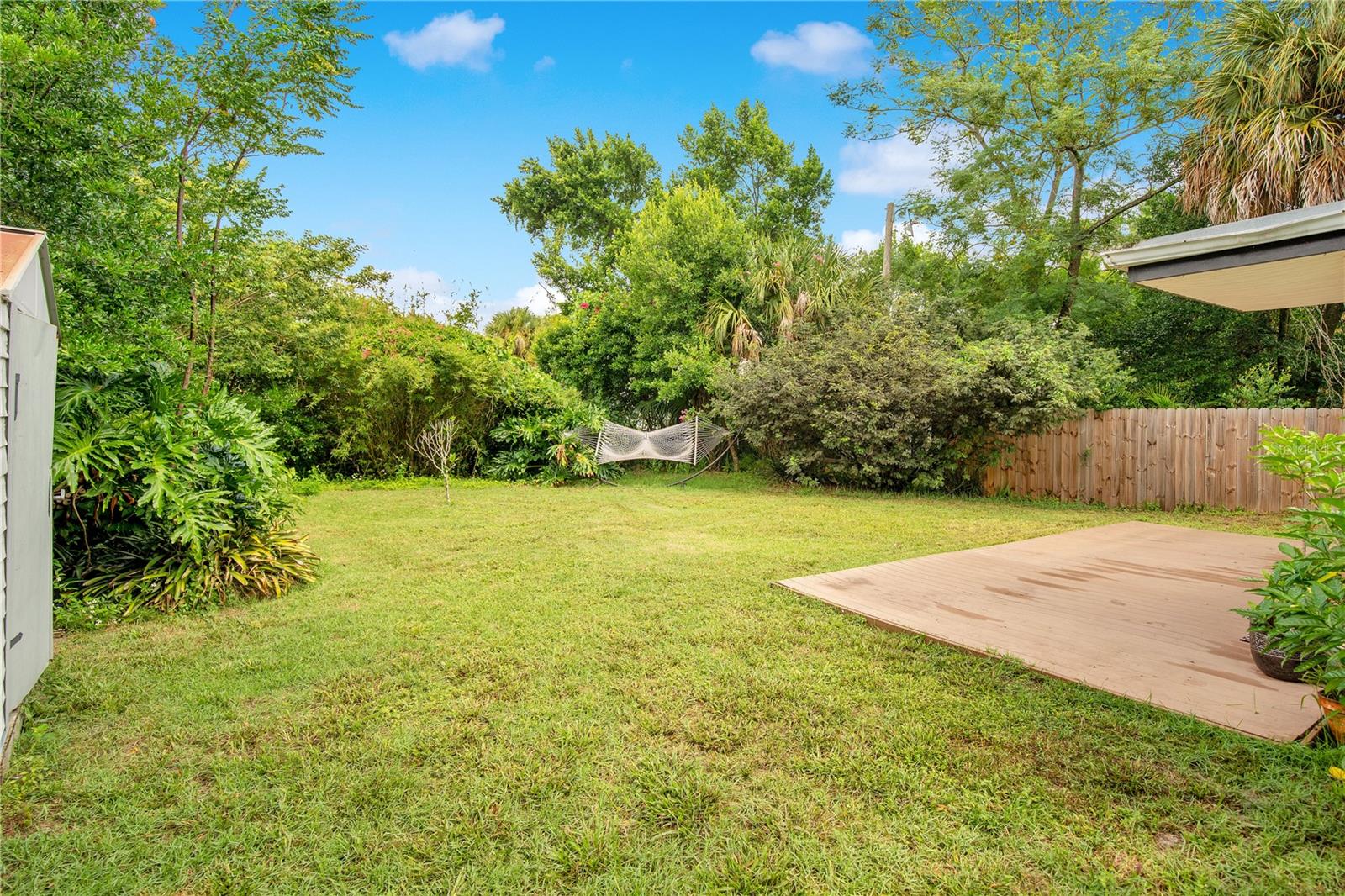 1319 ORCHID AVE