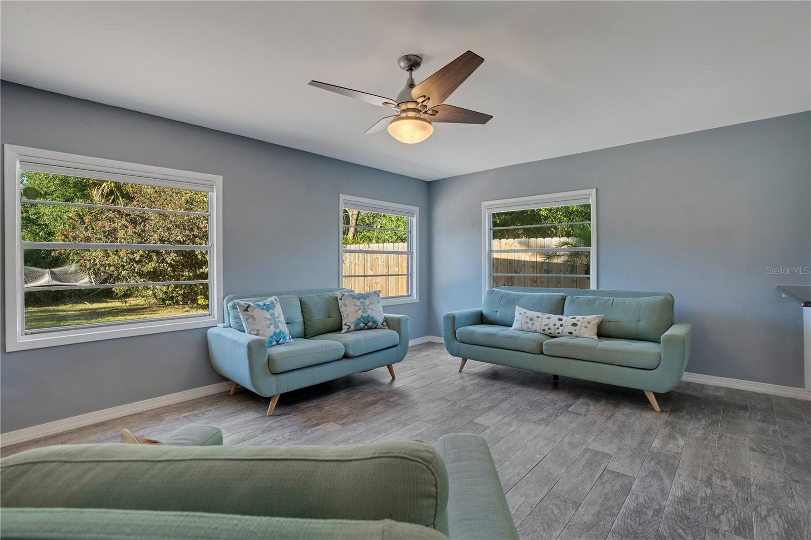 1319 ORCHID AVE