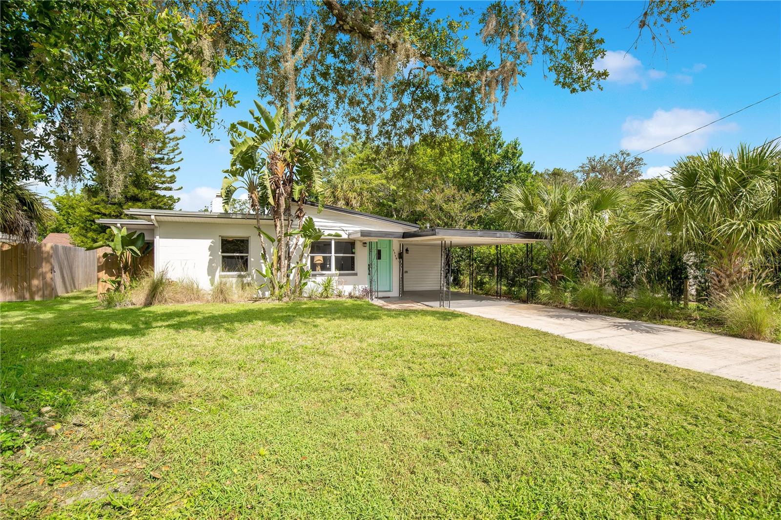 1319 ORCHID AVE