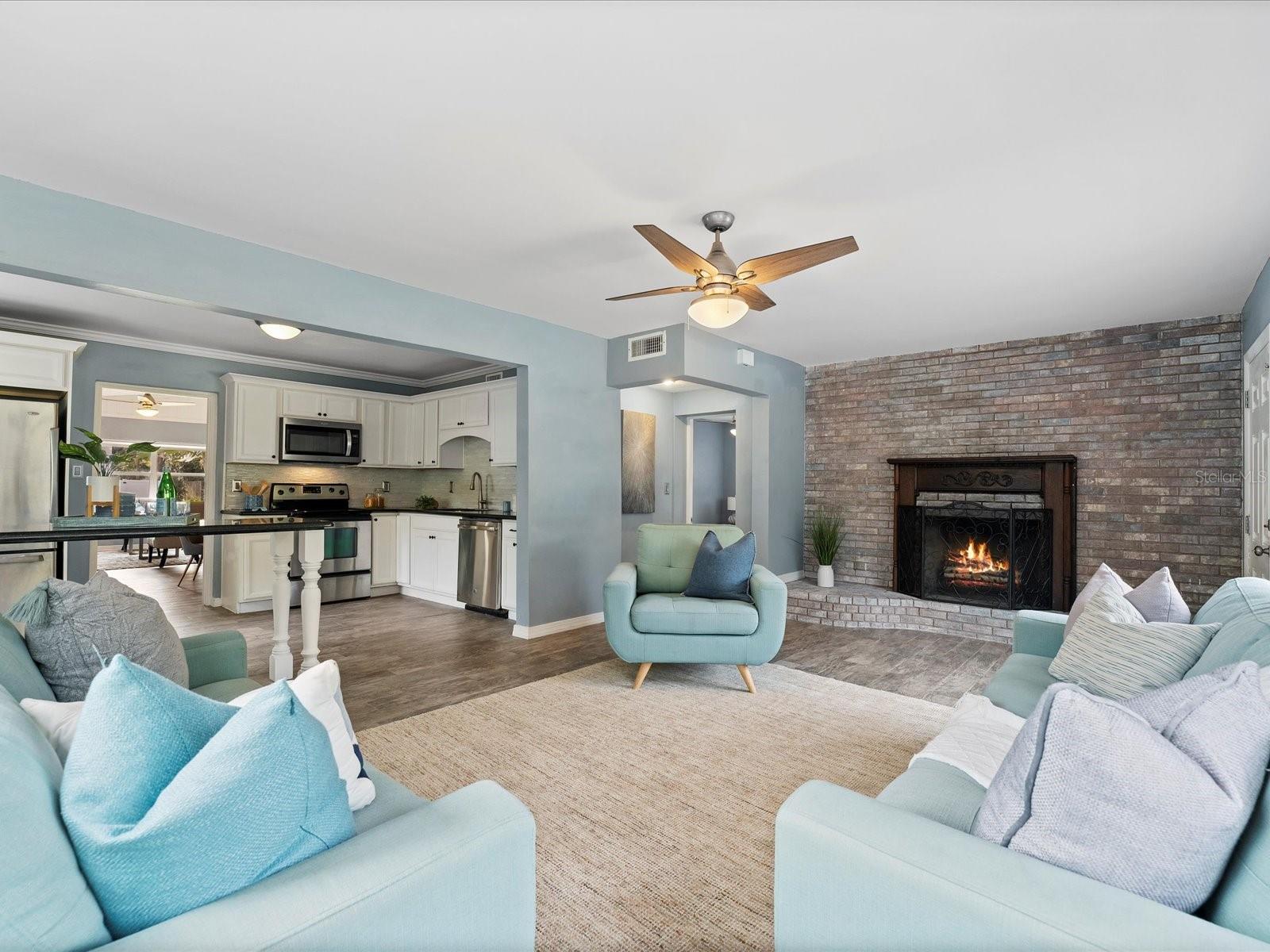1319 ORCHID AVE
