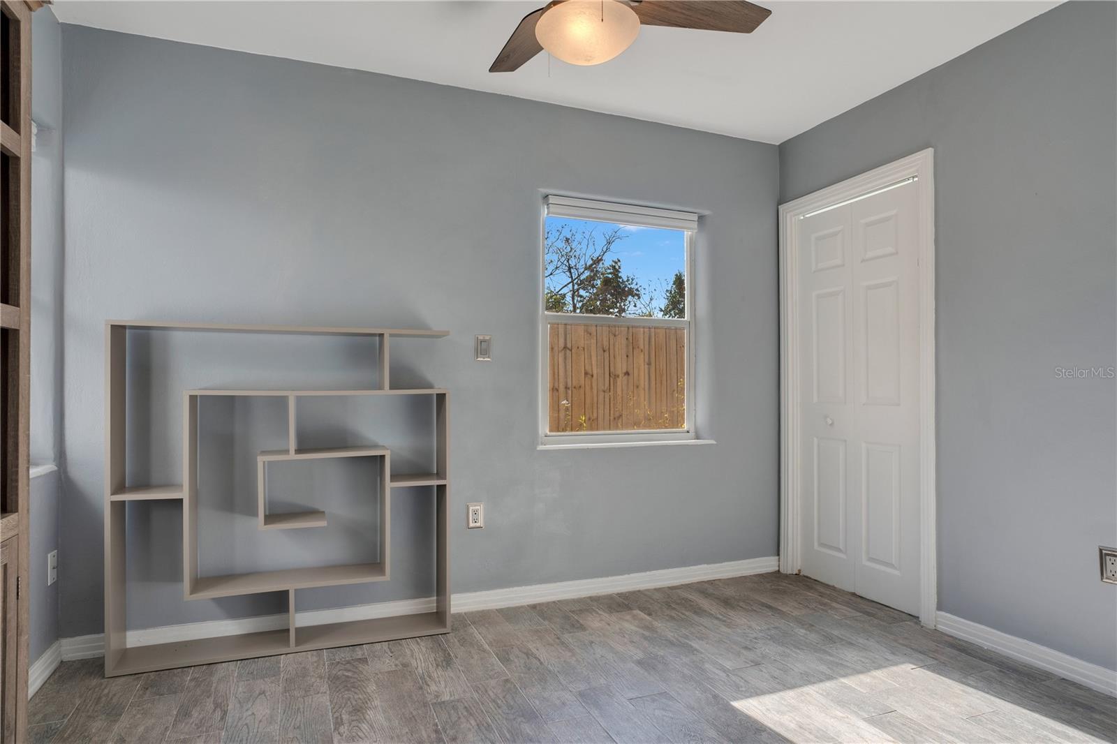 1319 ORCHID AVE