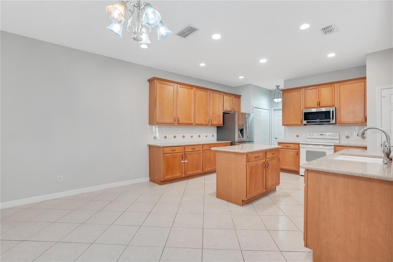 3213 EAGLE WATCH DR