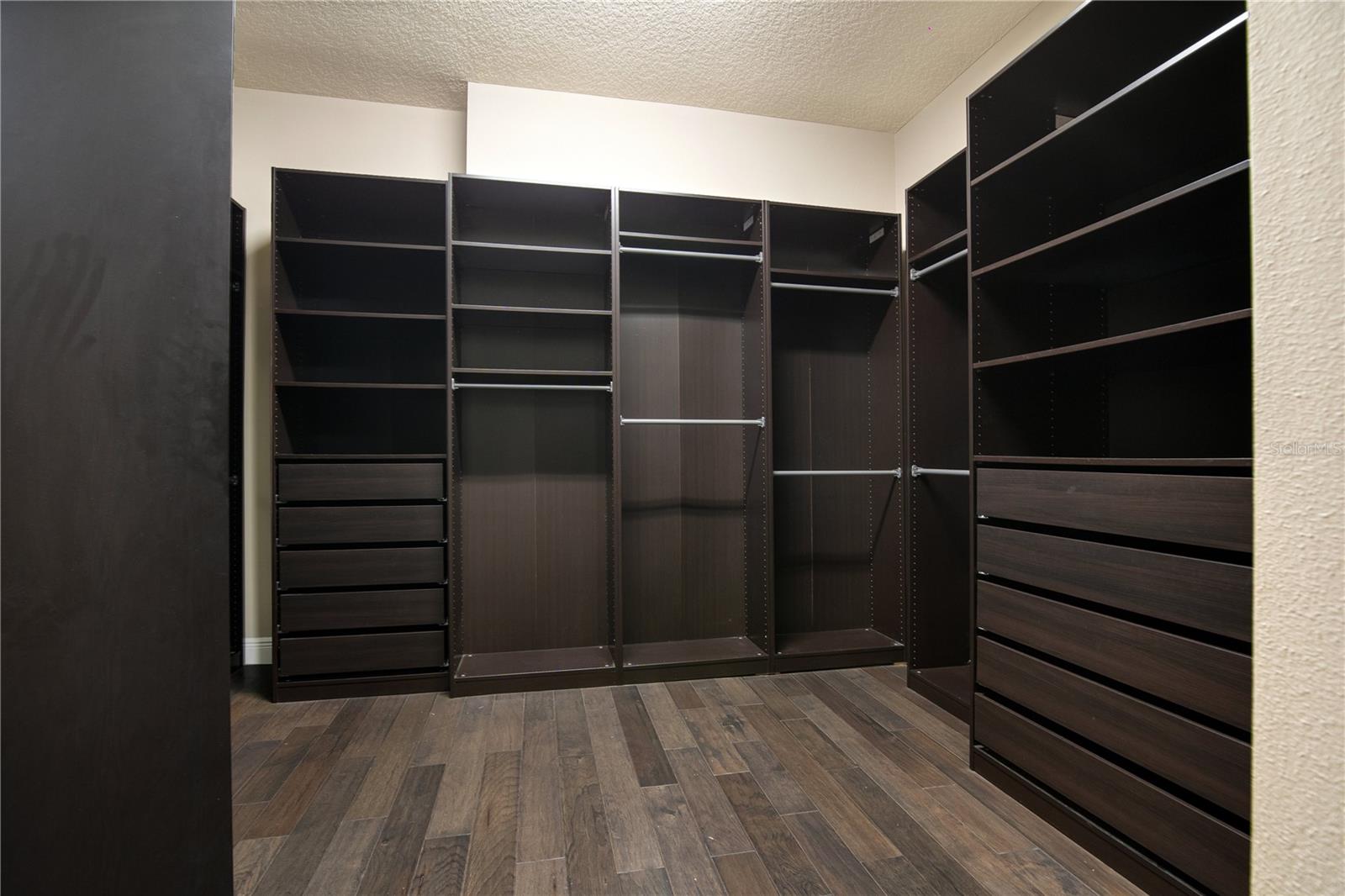 2023 LAKE FISCHER COVE LN