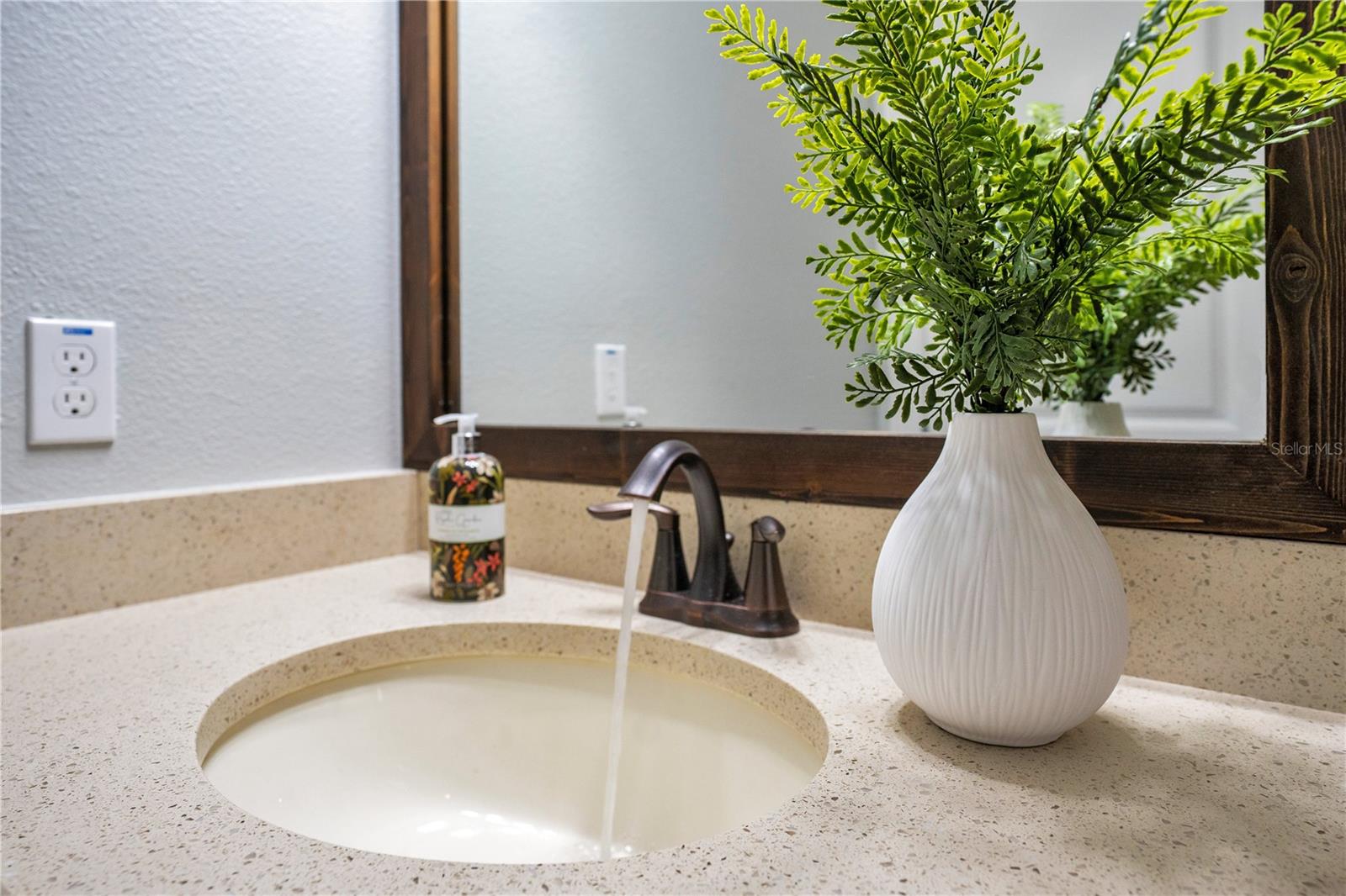 16653 BROADWATER AVE