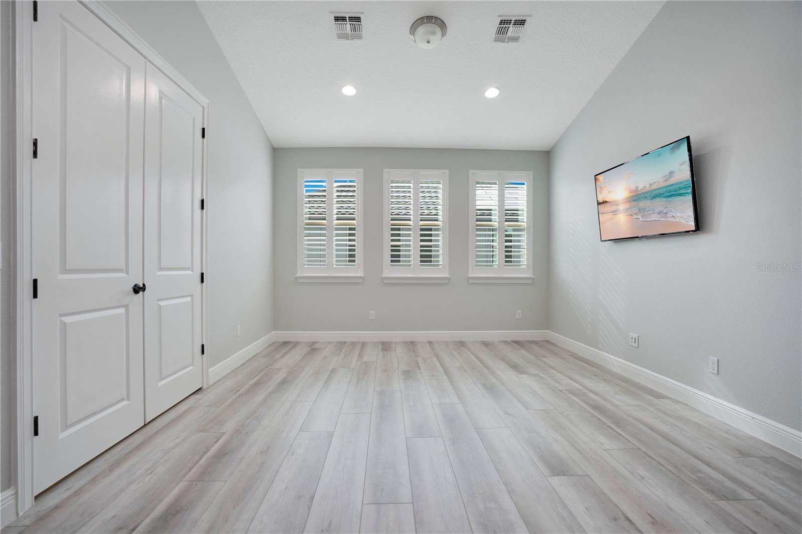 16653 BROADWATER AVE