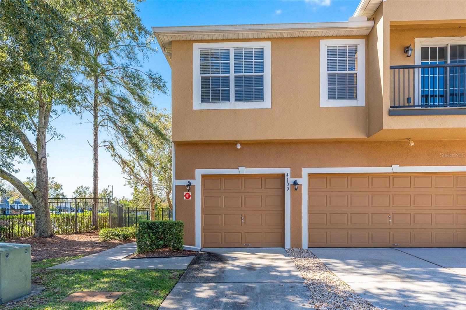 4100 ORANGE TREE CT