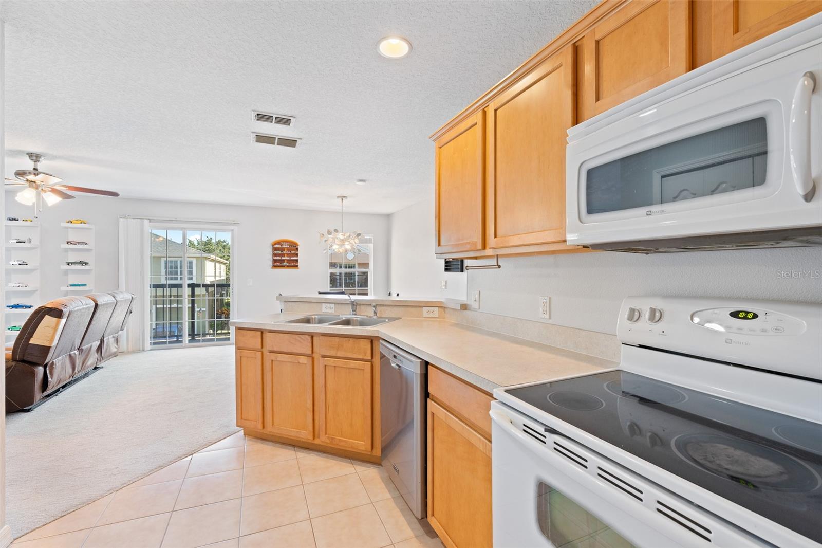 4100 ORANGE TREE CT