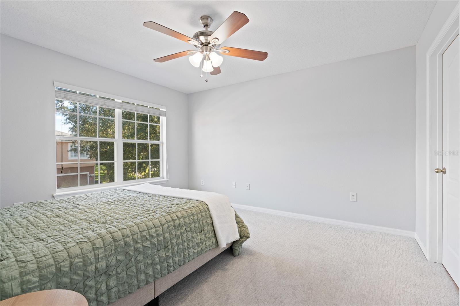 4100 ORANGE TREE CT