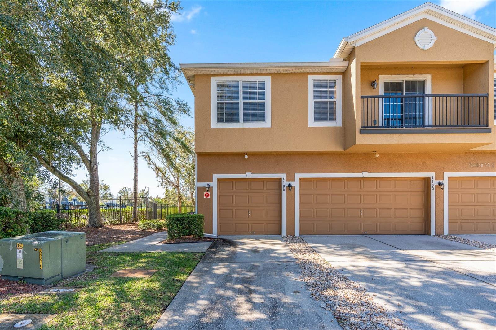 4100 ORANGE TREE CT