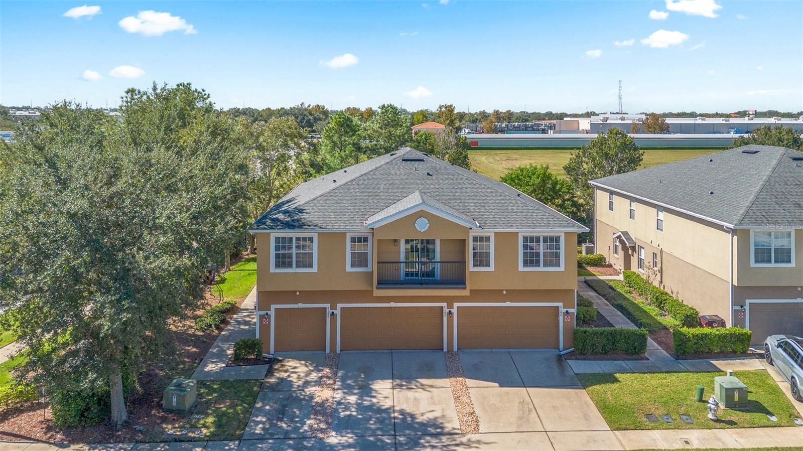 4100 ORANGE TREE CT