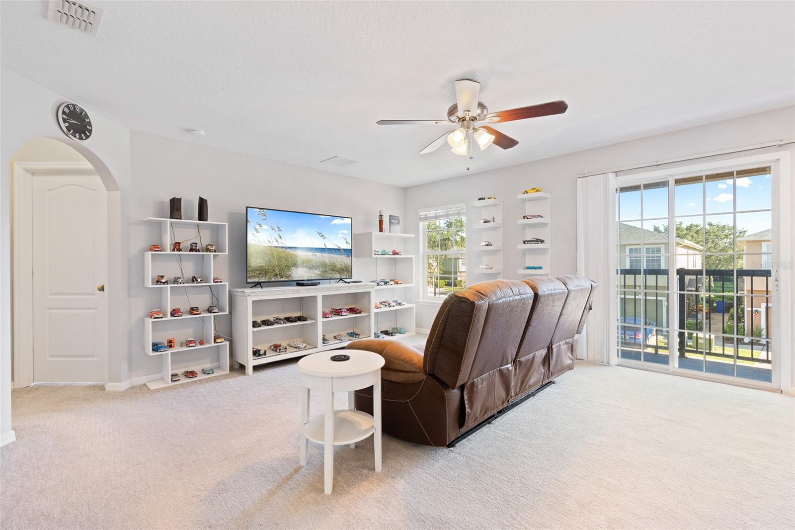 4100 ORANGE TREE CT