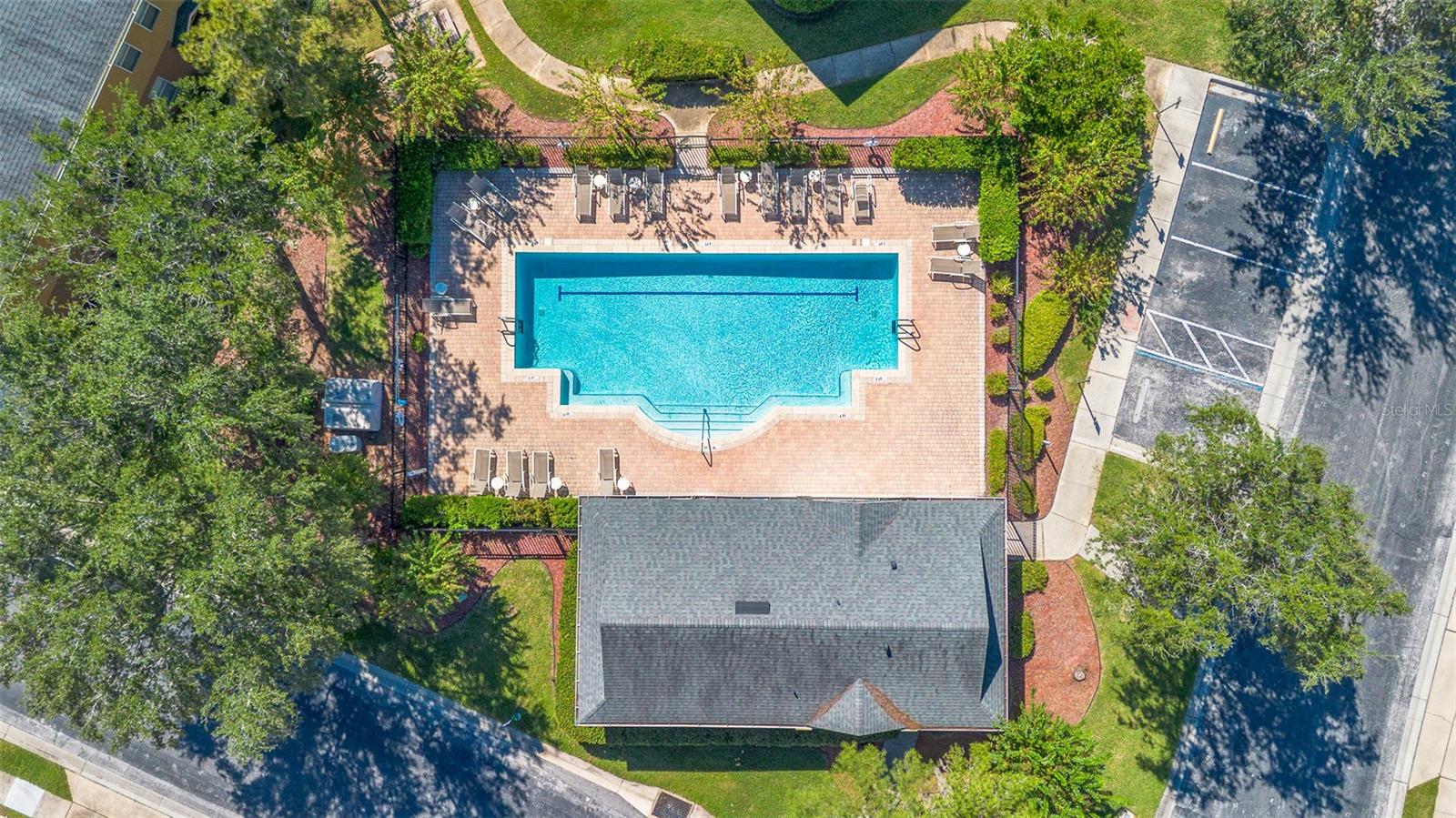 4100 ORANGE TREE CT