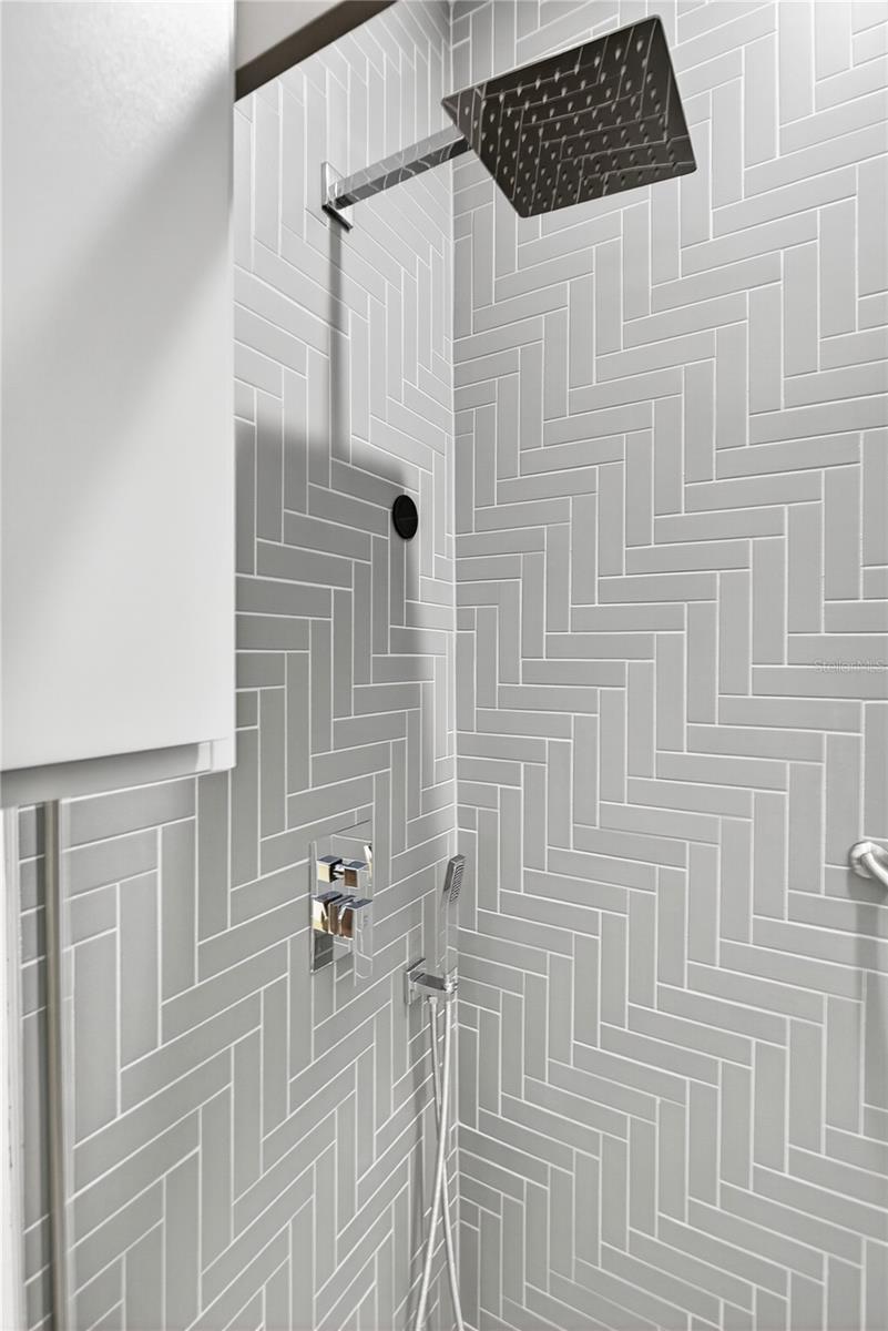 16689 BROADWATER AVE