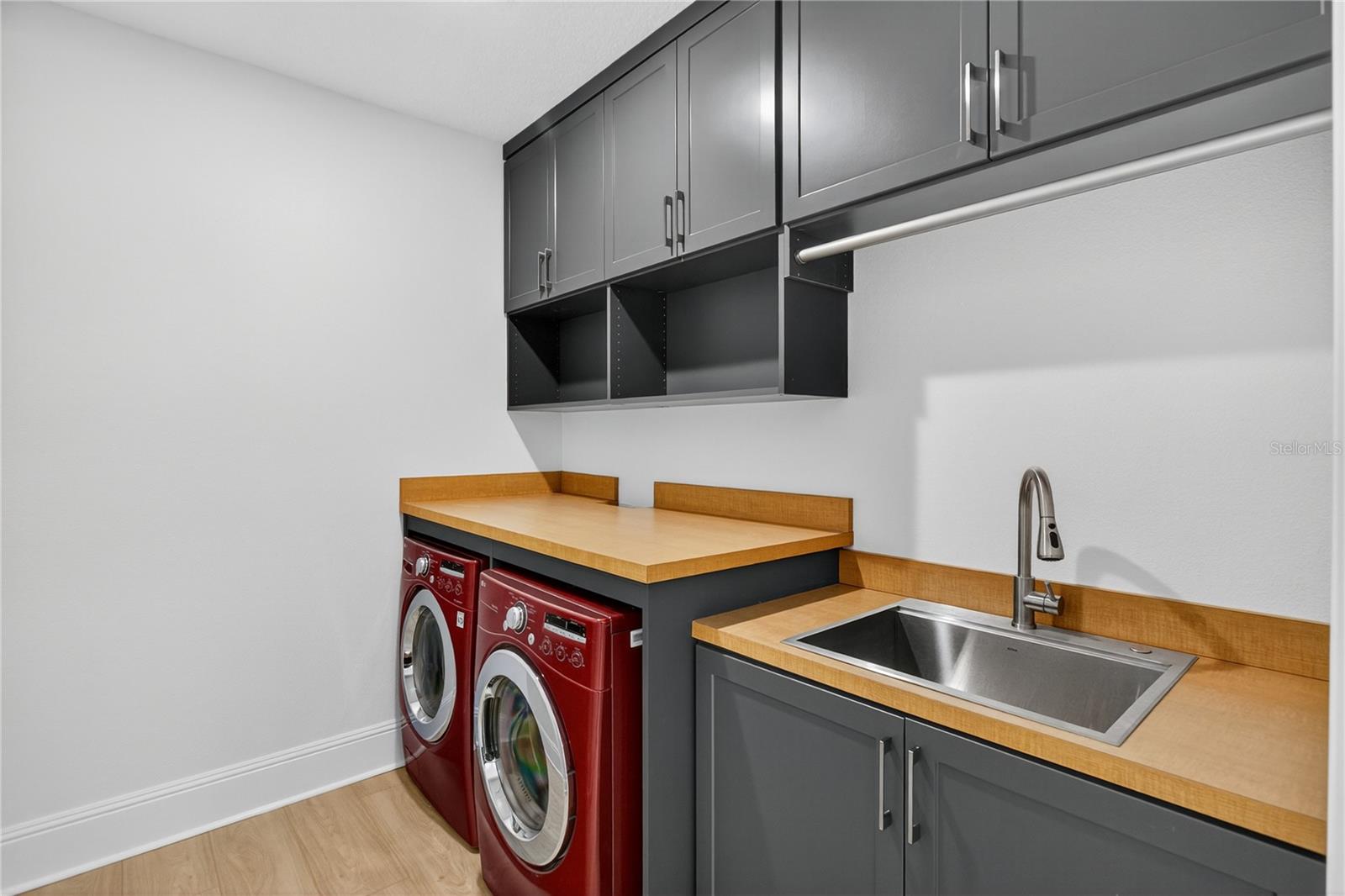 16689 BROADWATER AVE