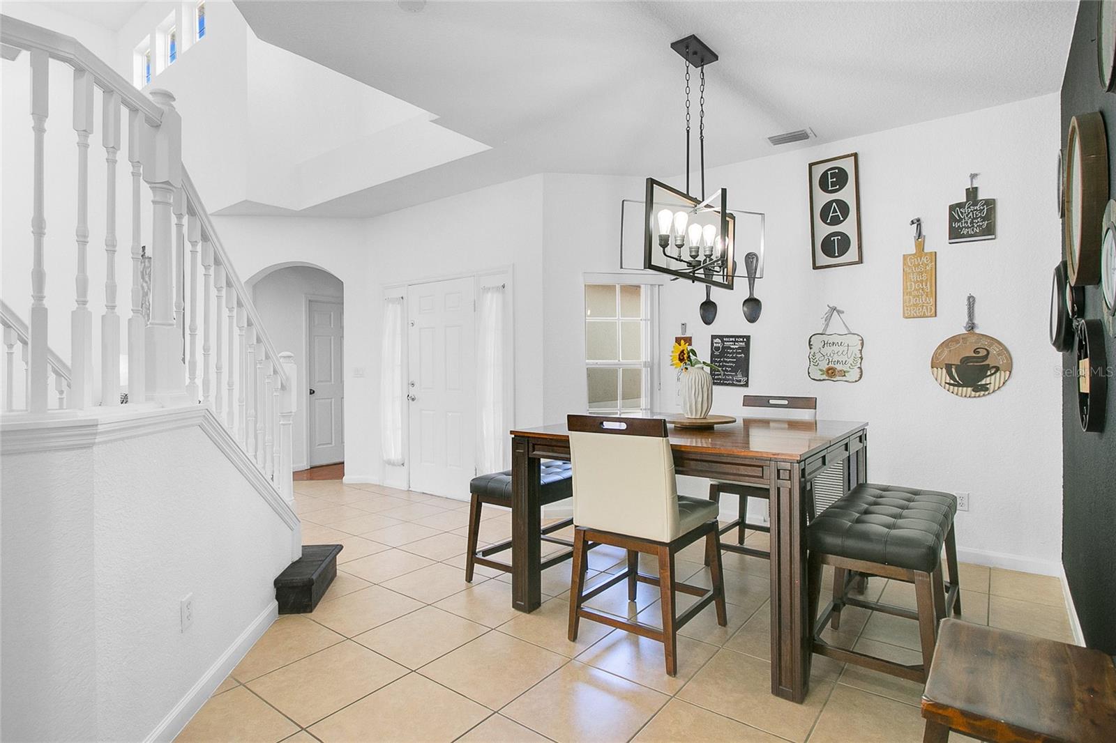 3571 MAPLE RIDGE LOOP
