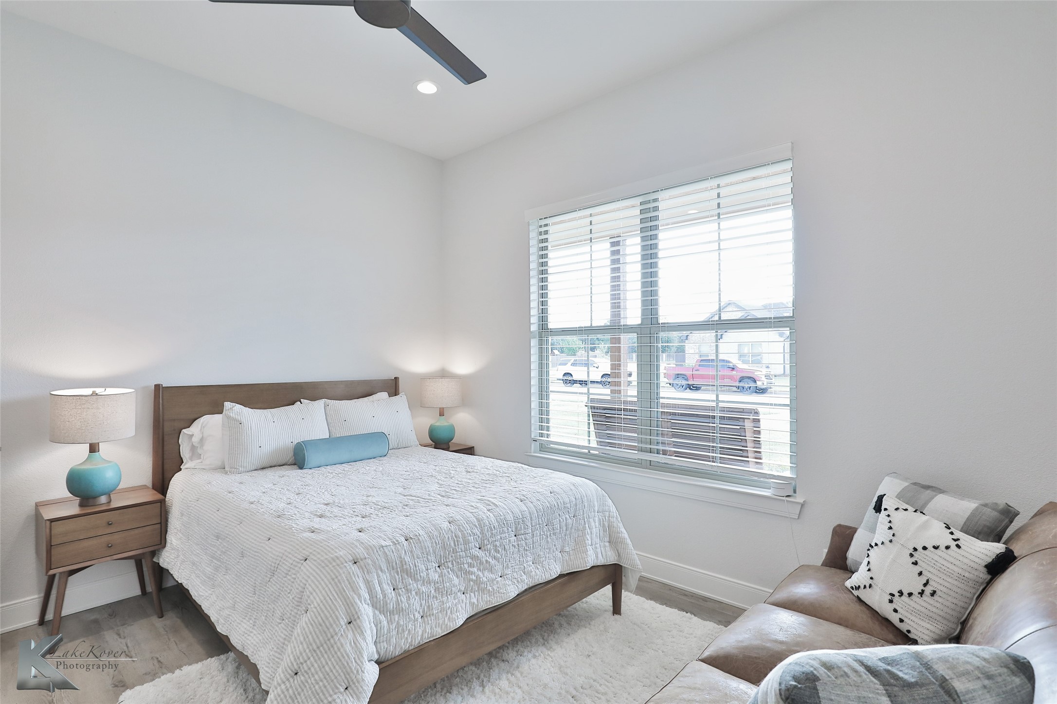 2402 Manor Oaks Terrace