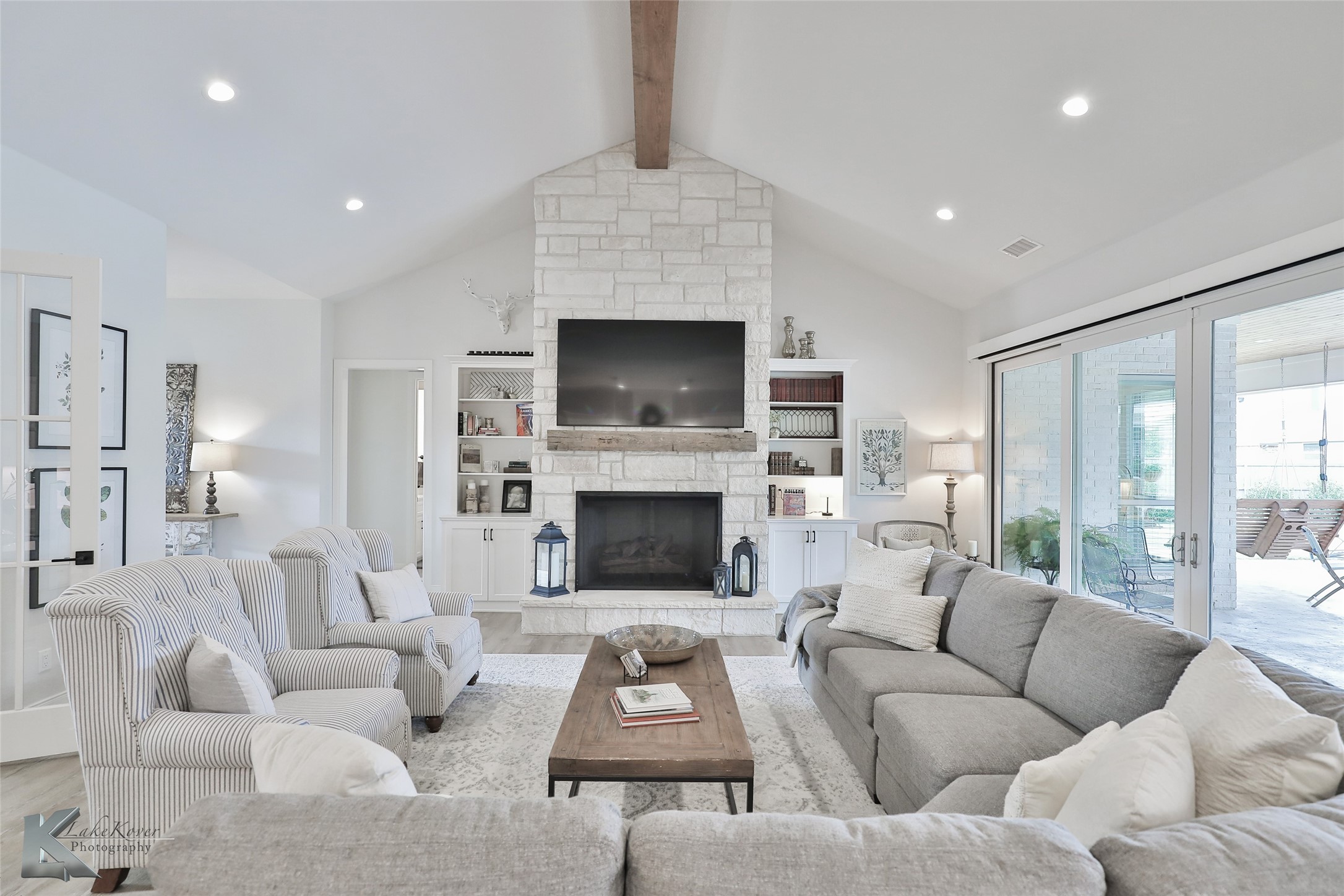 2402 Manor Oaks Terrace