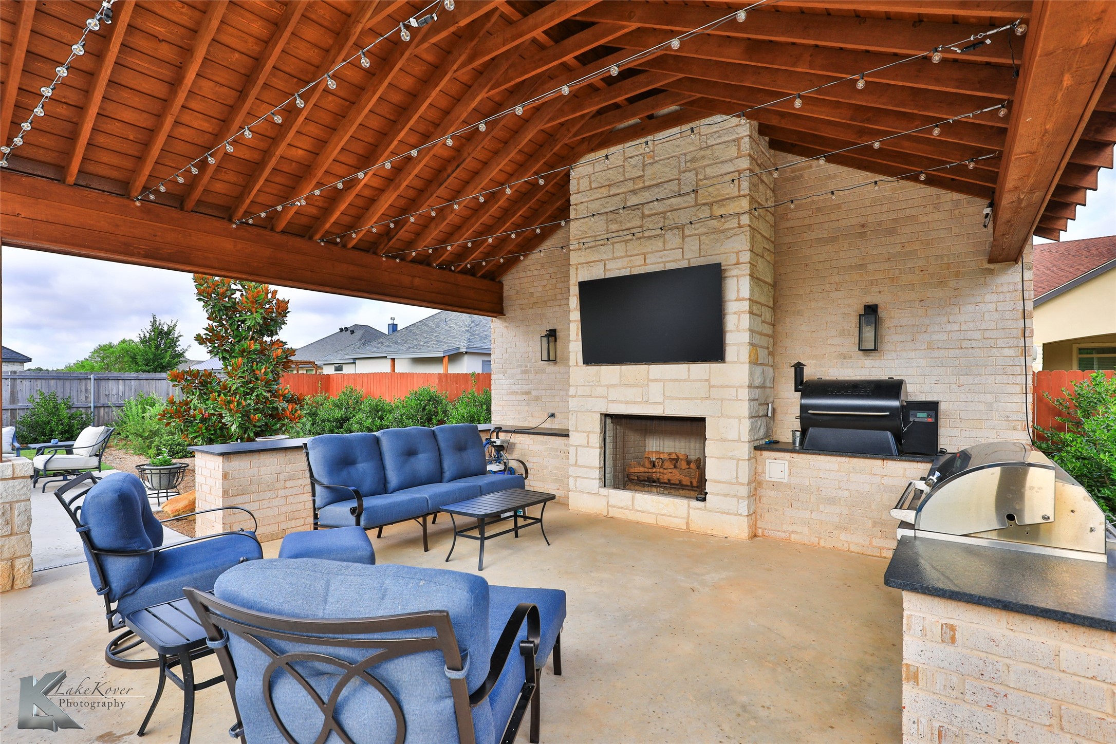 2402 Manor Oaks Terrace