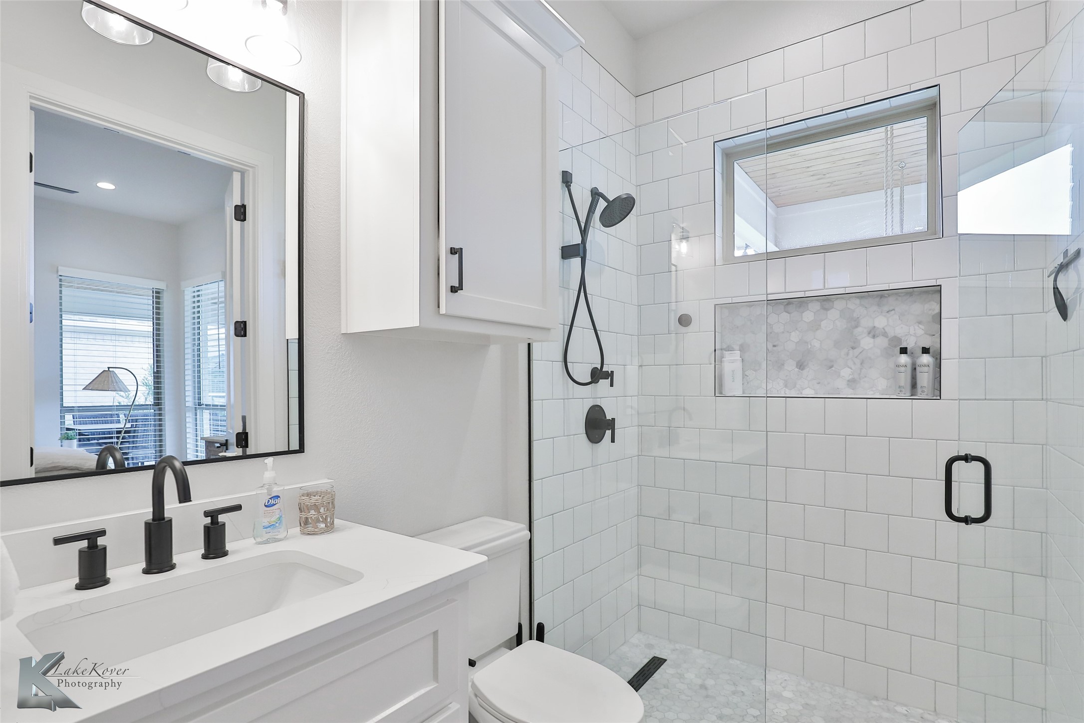 2402 Manor Oaks Terrace