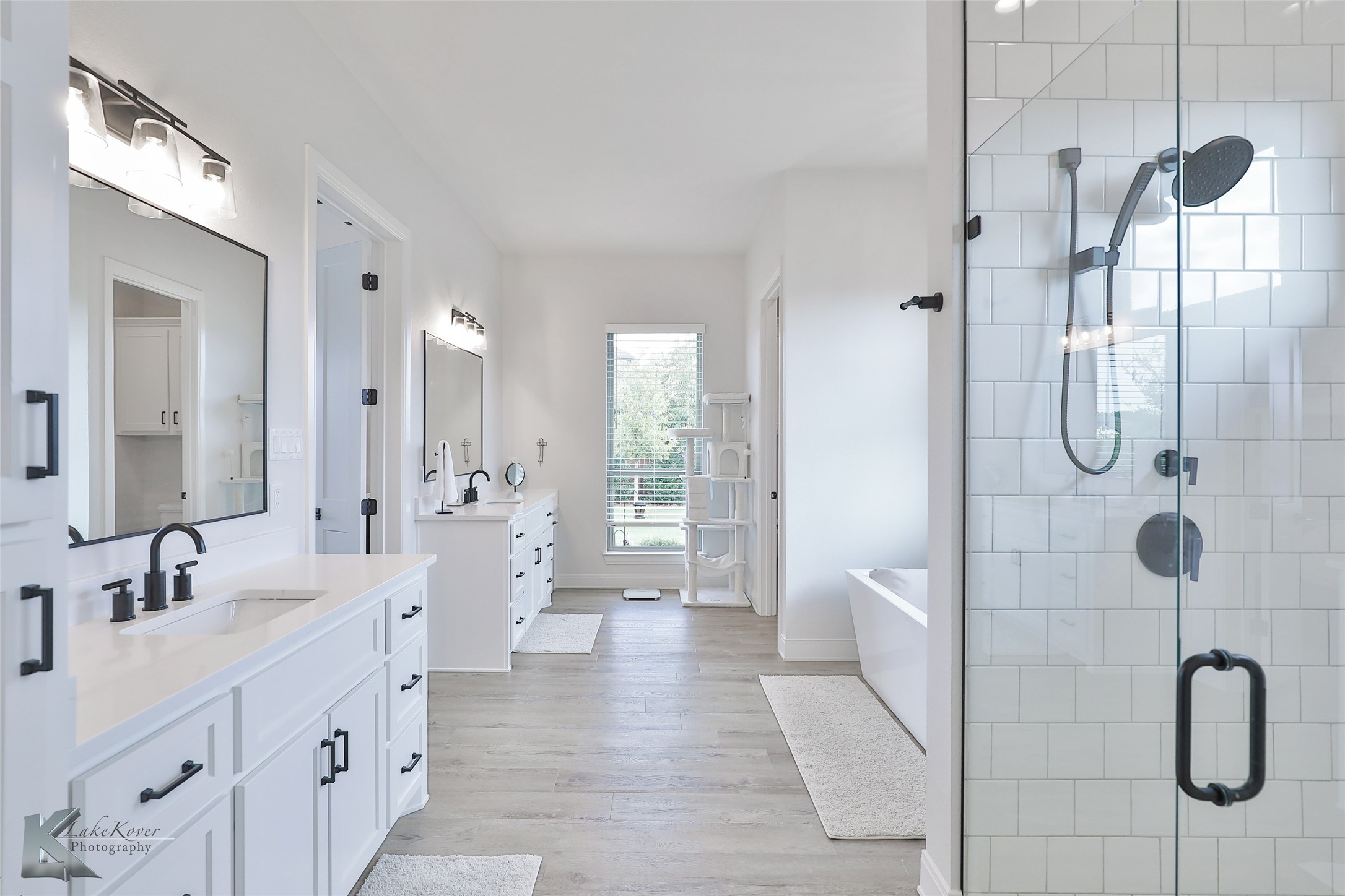 2402 Manor Oaks Terrace