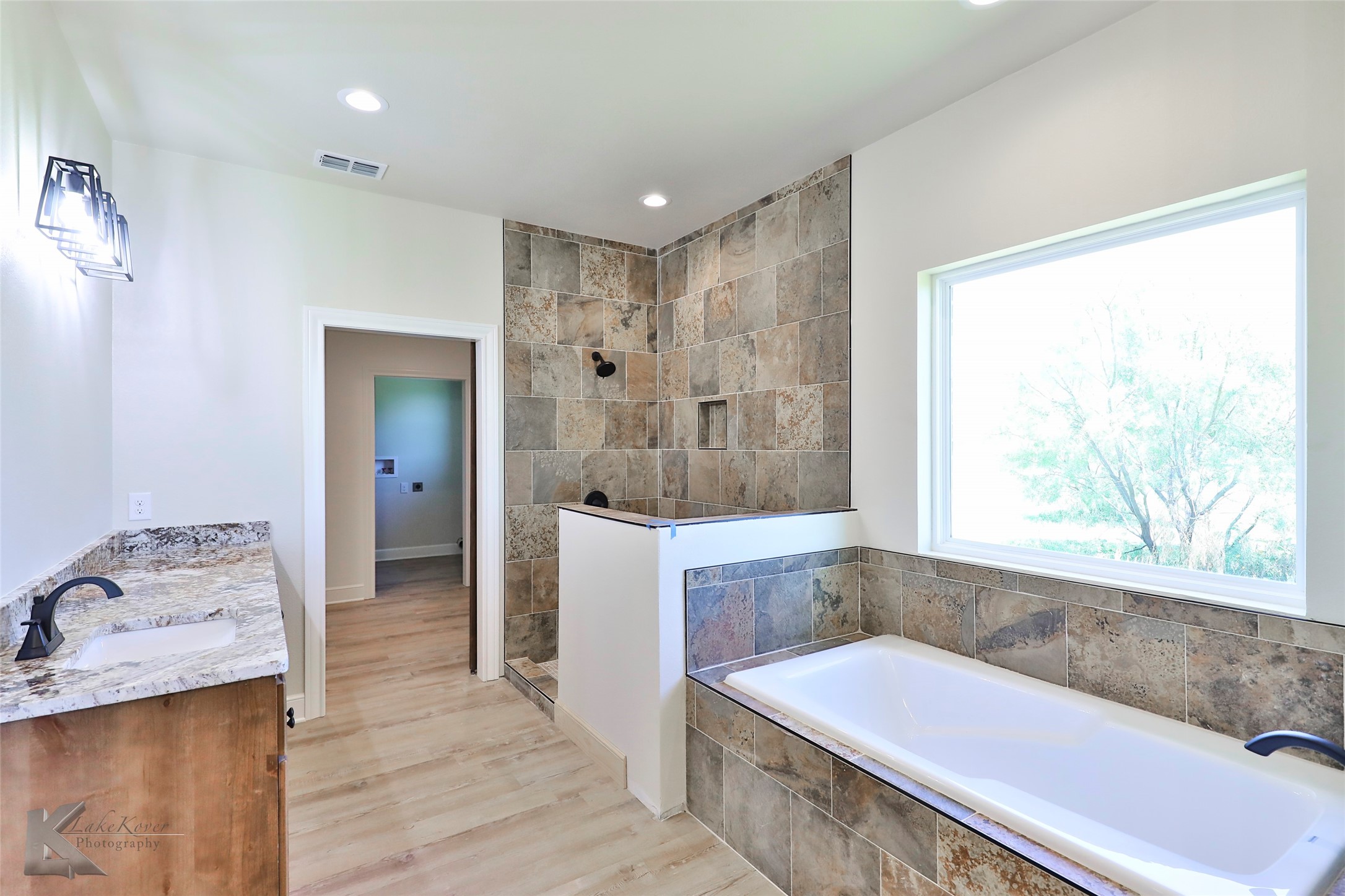 15076 Private Road 6053