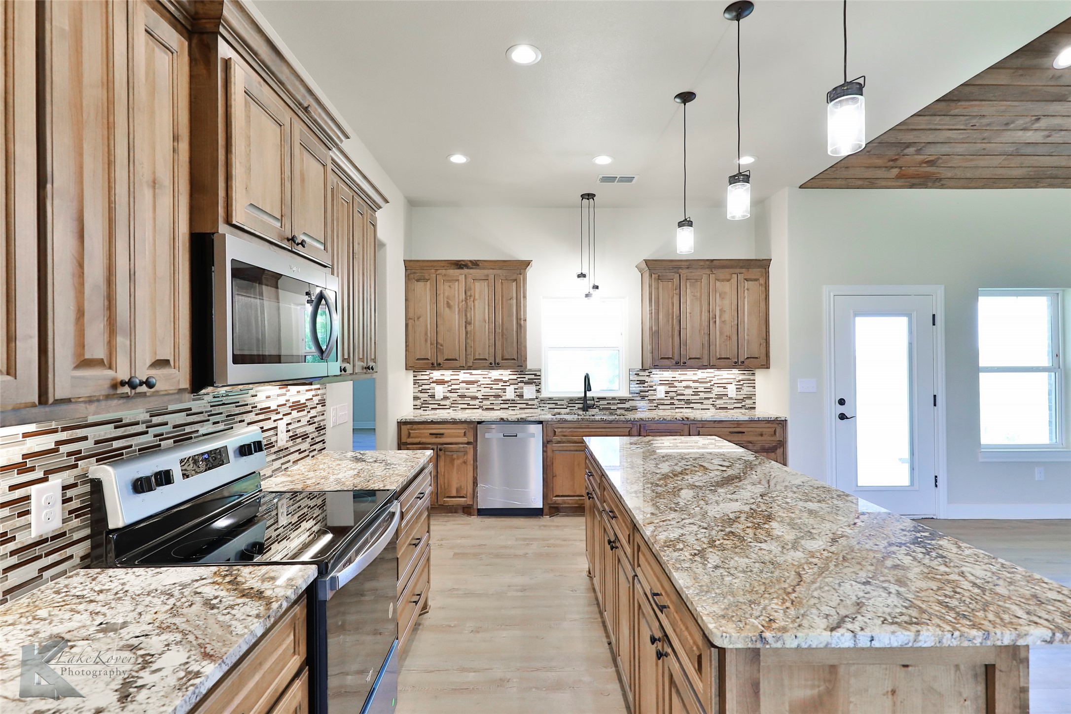 15076 Private Road 6053