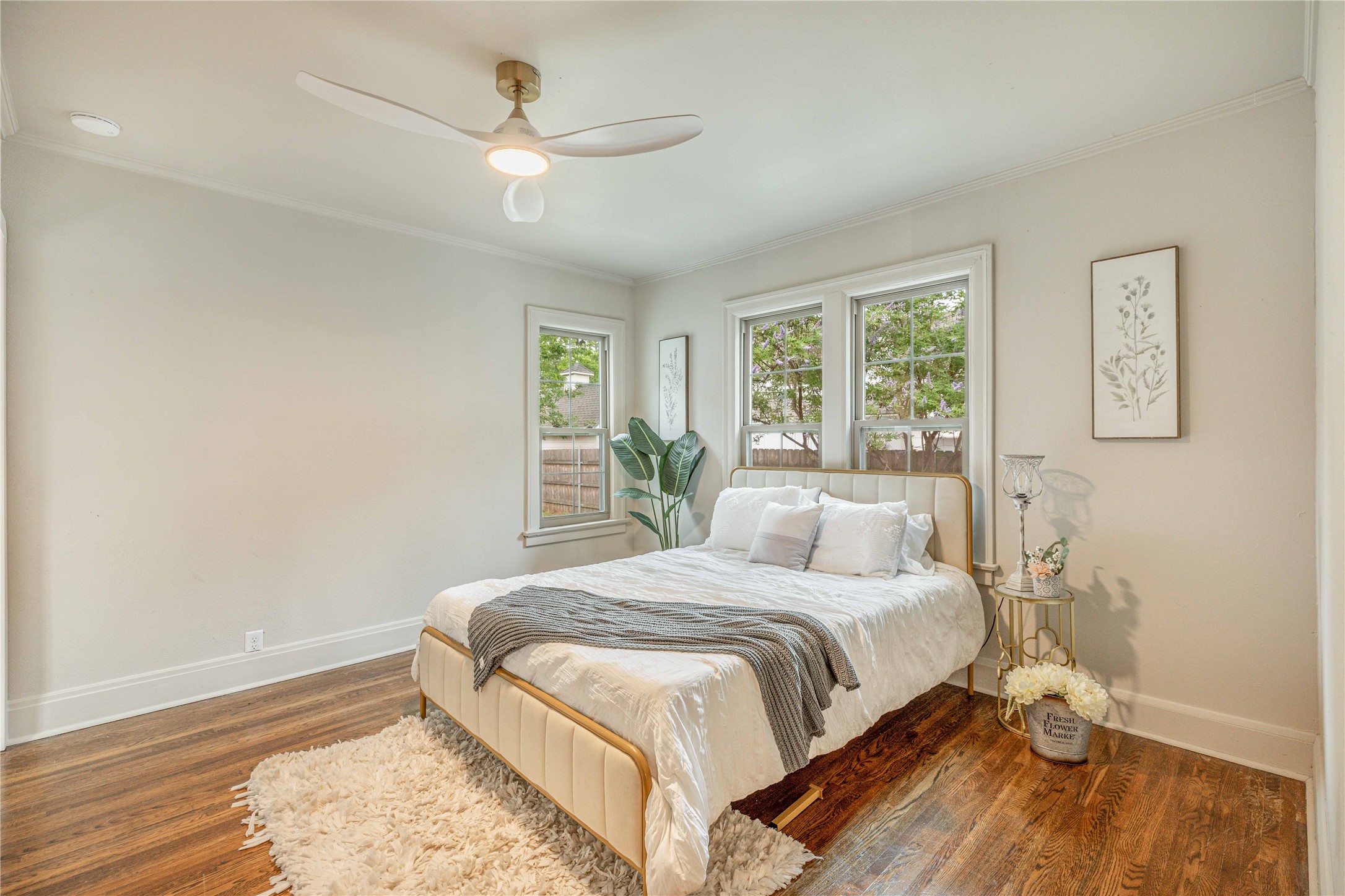 1225 Sayles Boulevard