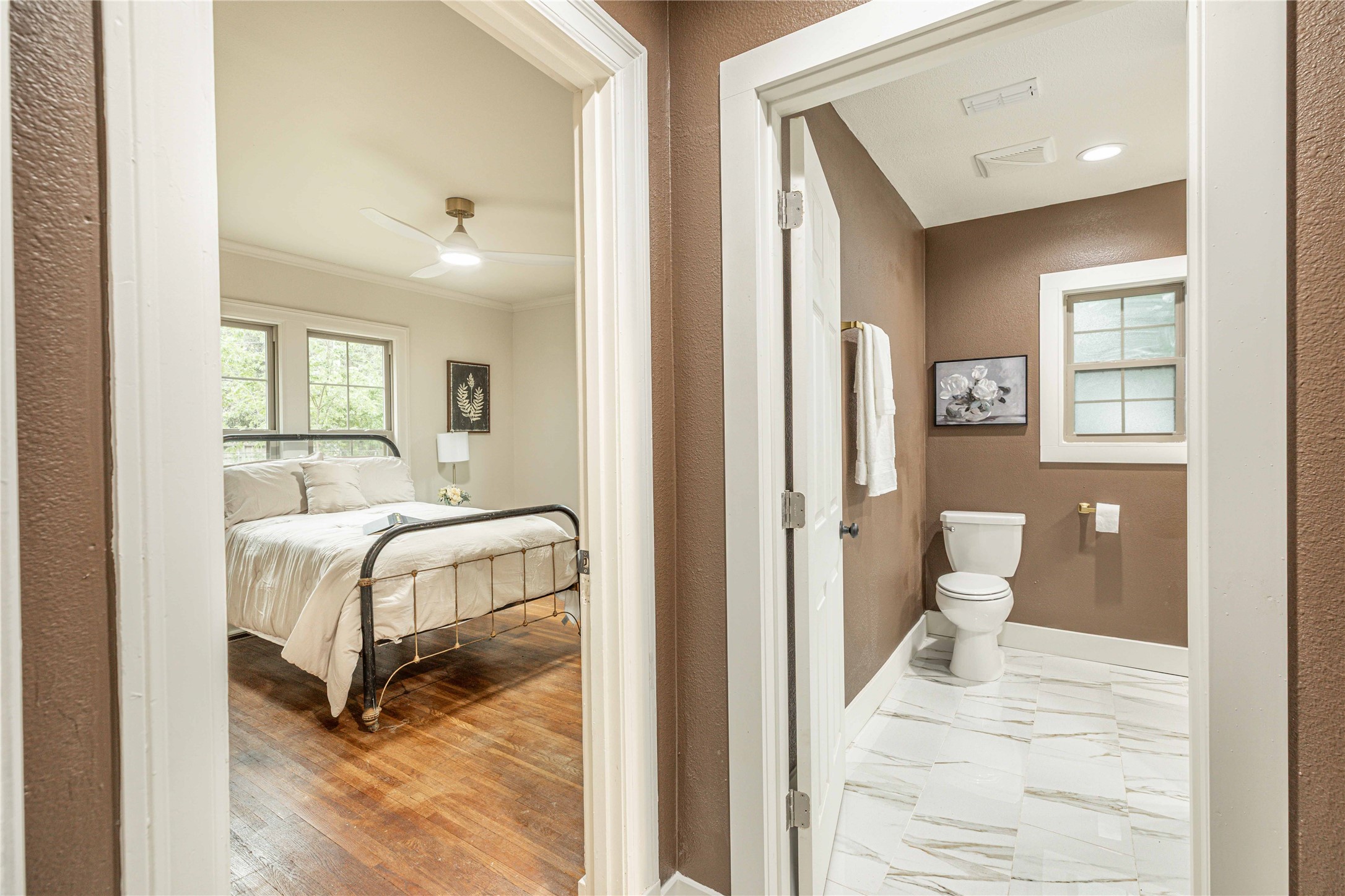 1225 Sayles Boulevard