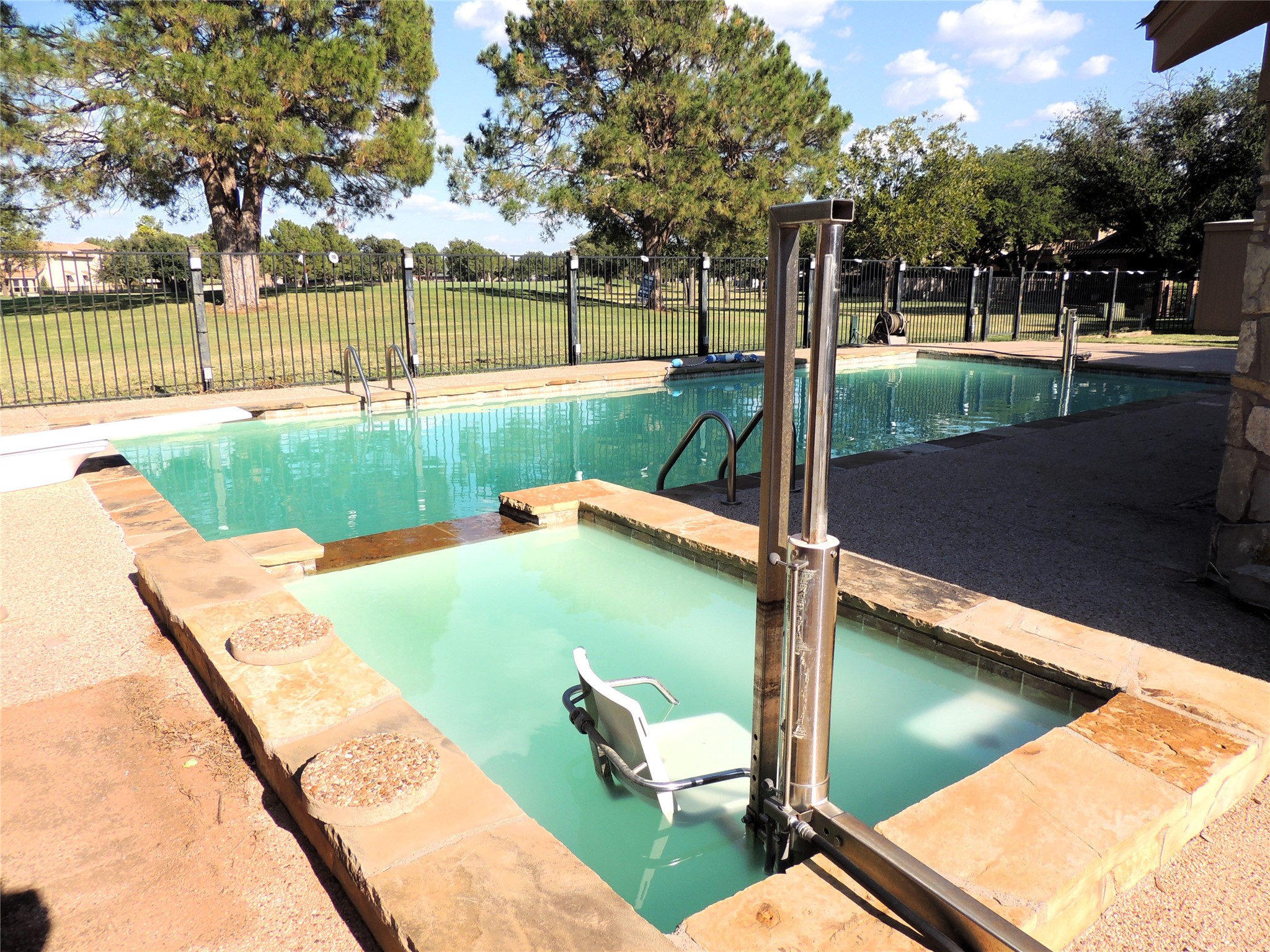 61 Glen Abbey Street