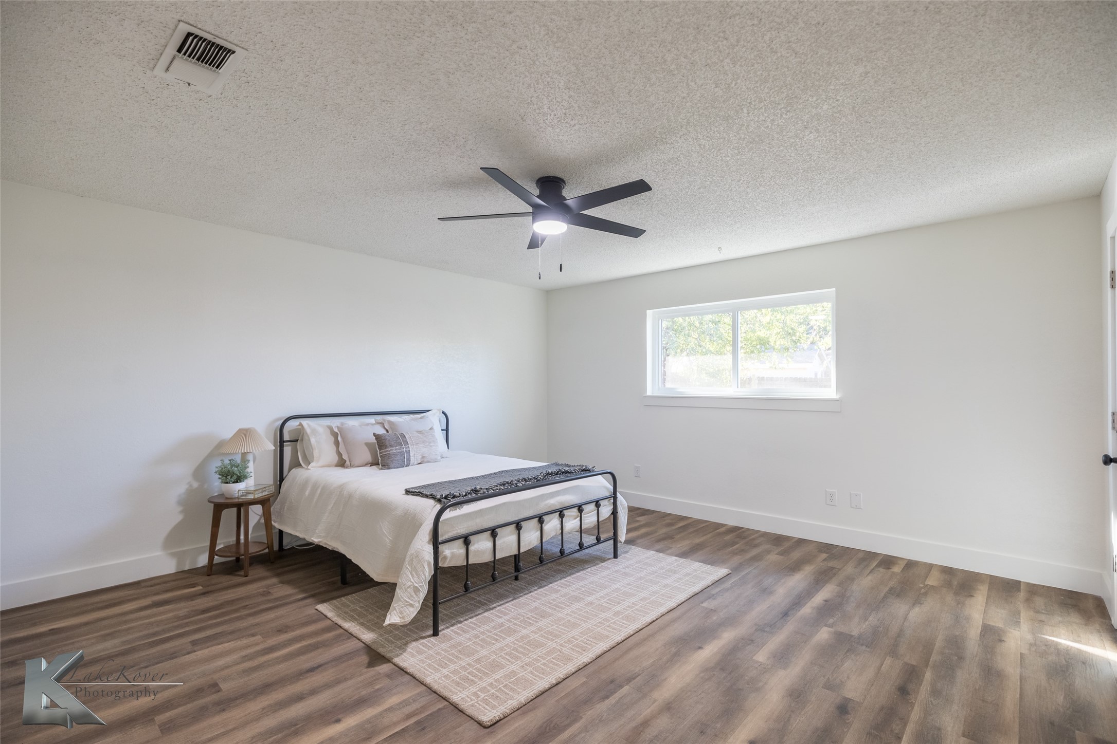 2925 Robertson Drive