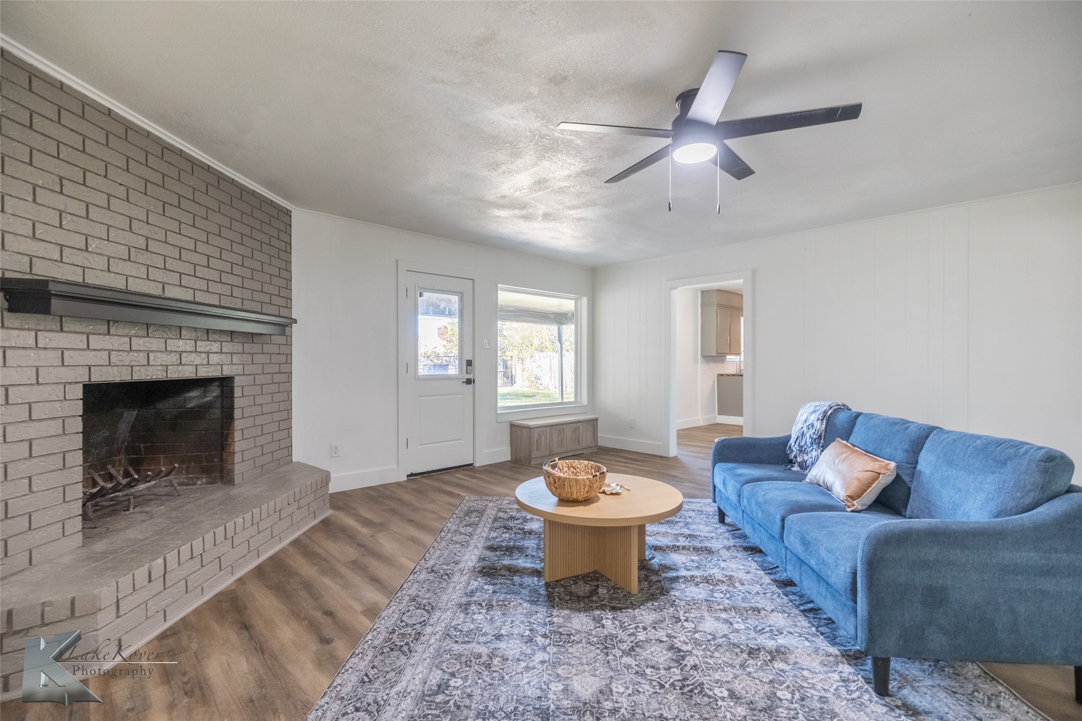 2925 Robertson Drive