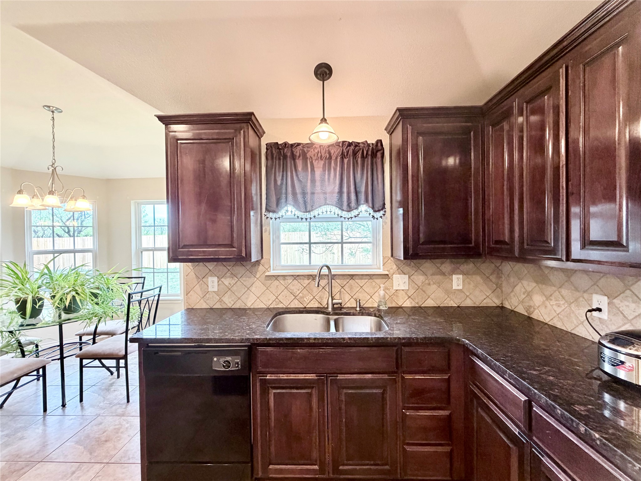 5617 Yellow Brick Road