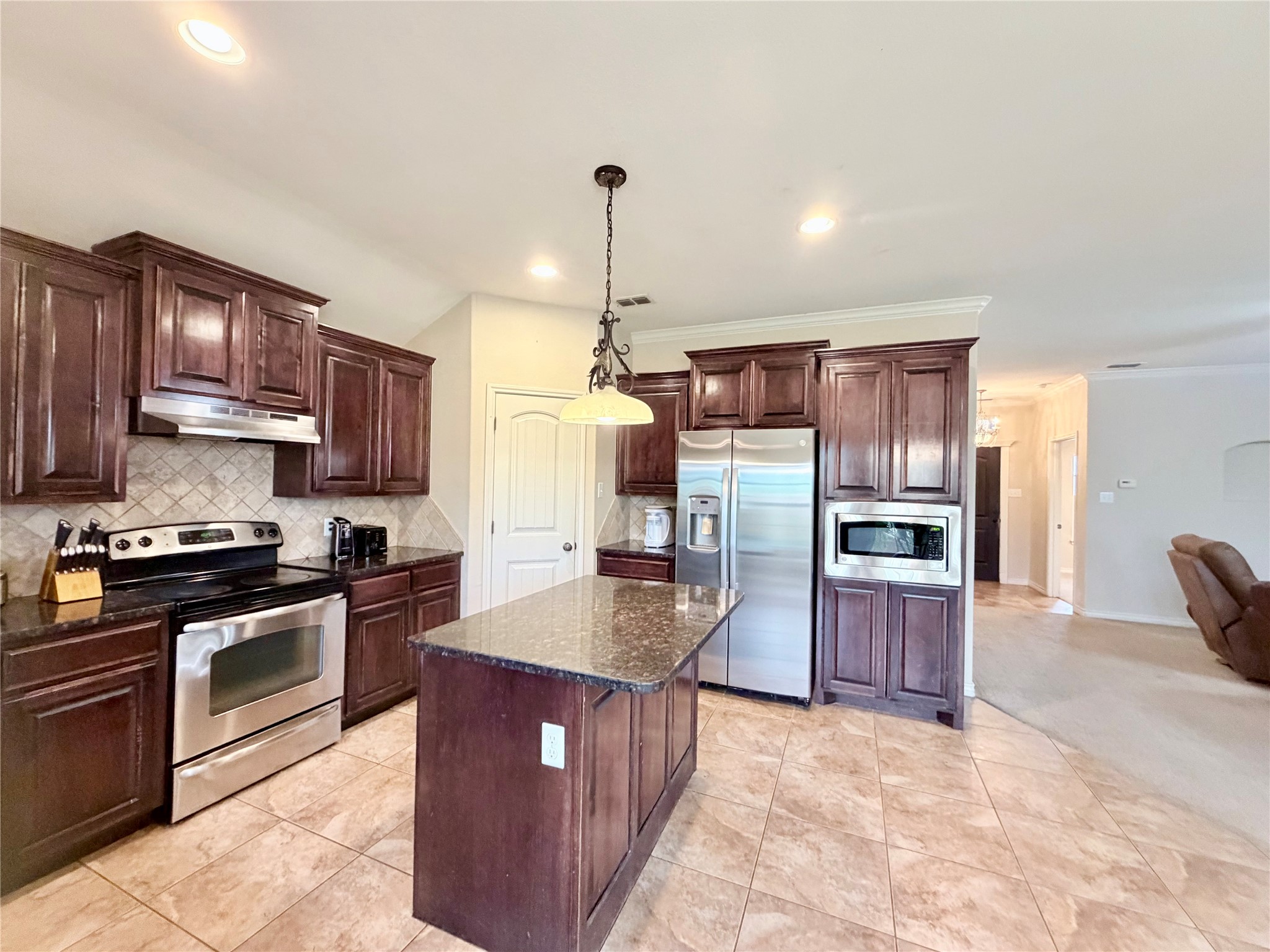 5617 Yellow Brick Road