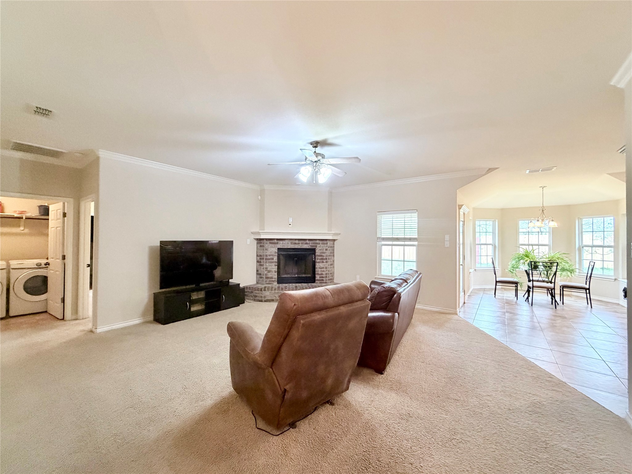 5617 Yellow Brick Road