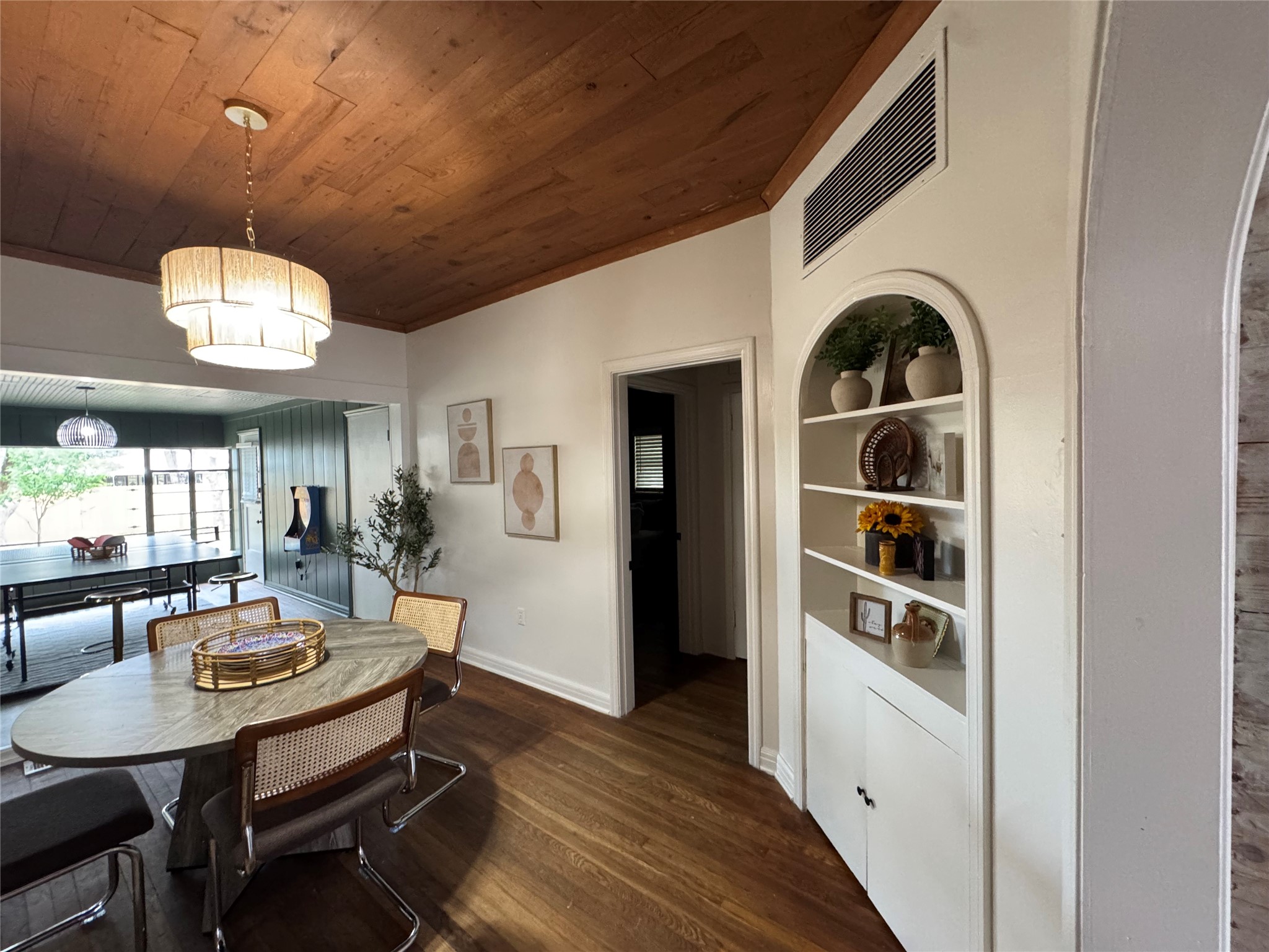 2101 Highland Avenue