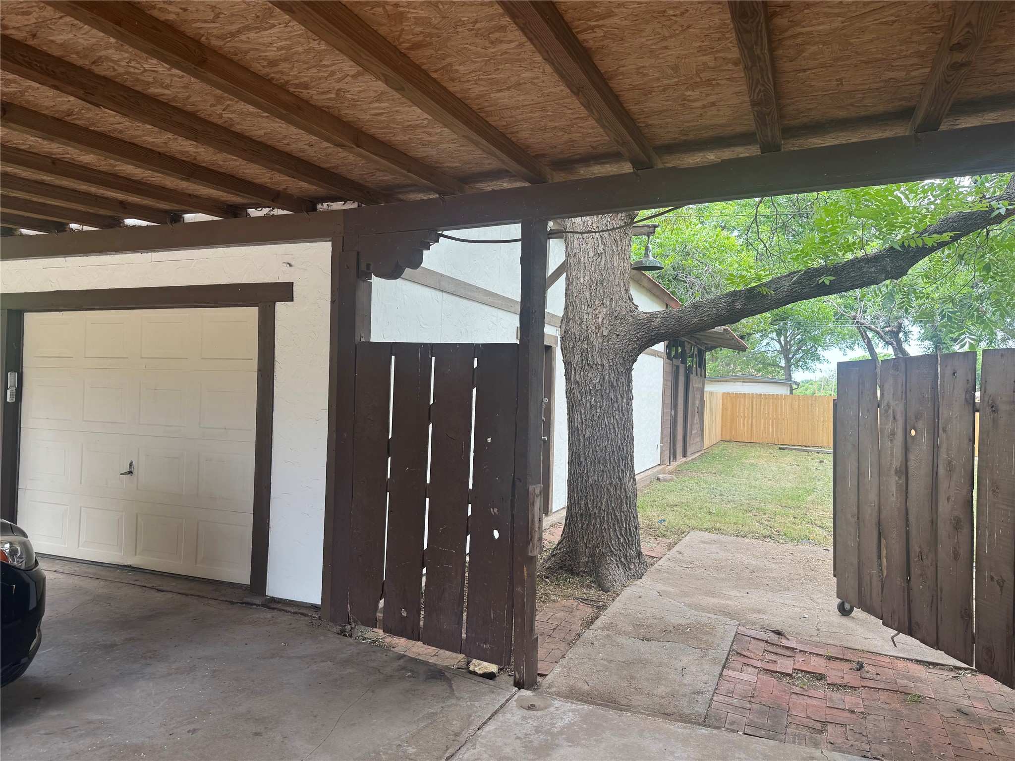 2101 Highland Avenue