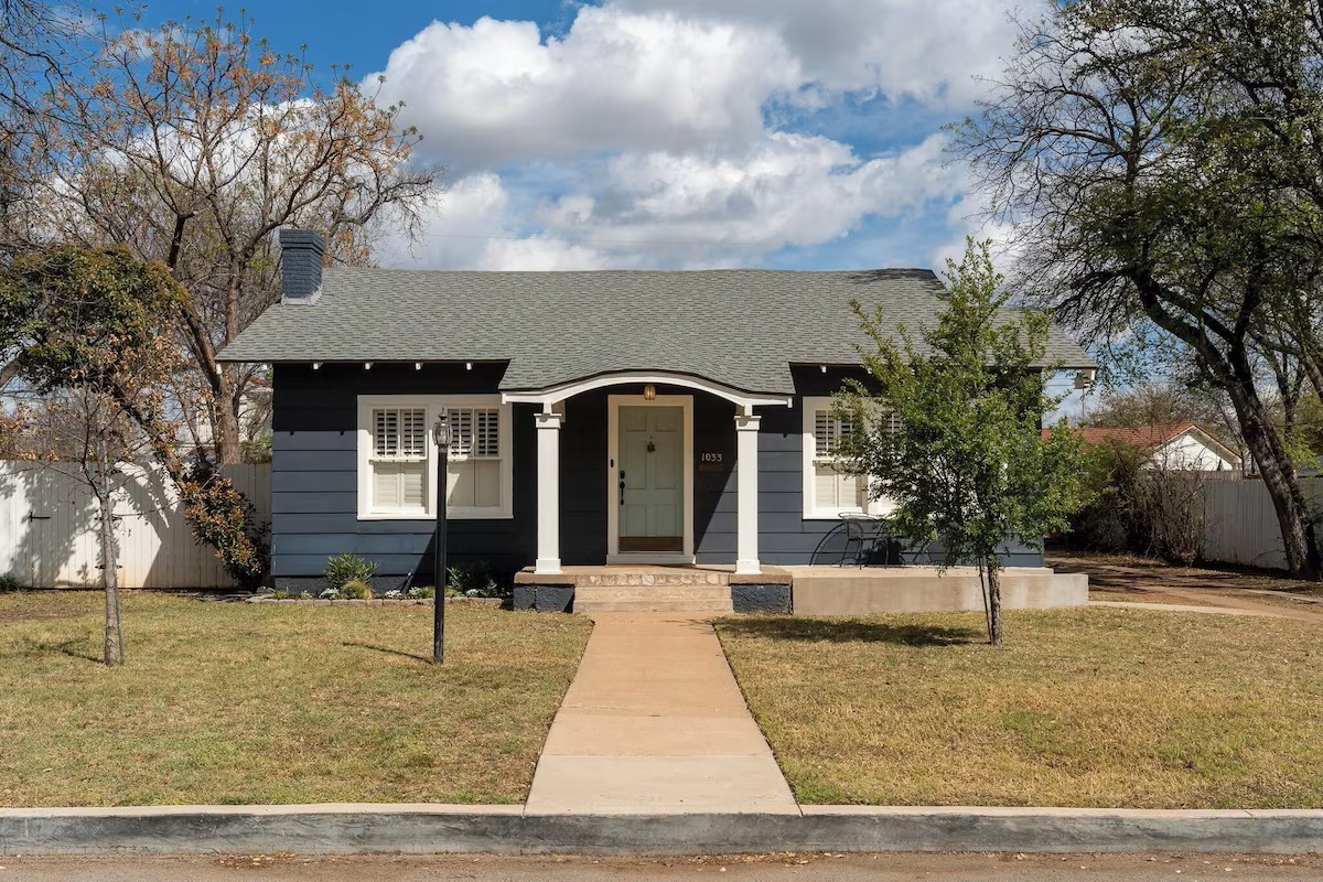 1033 Highland Avenue
