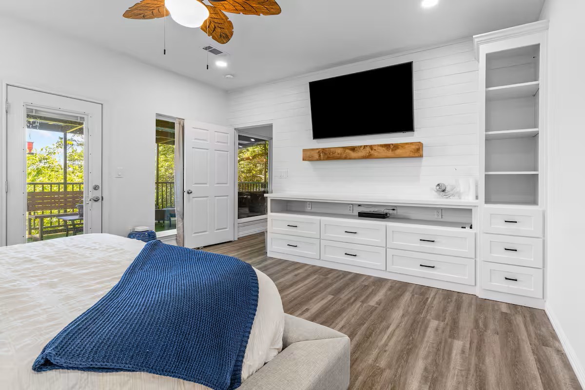 8214 County Road 607