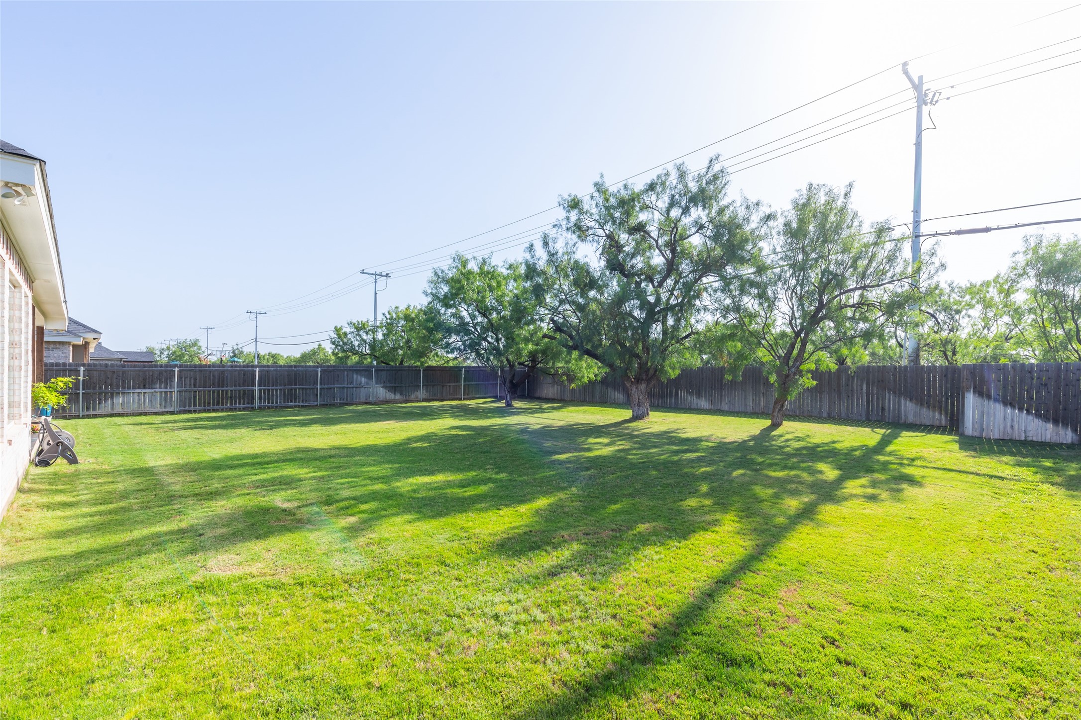 6917 Mcleod Drive
