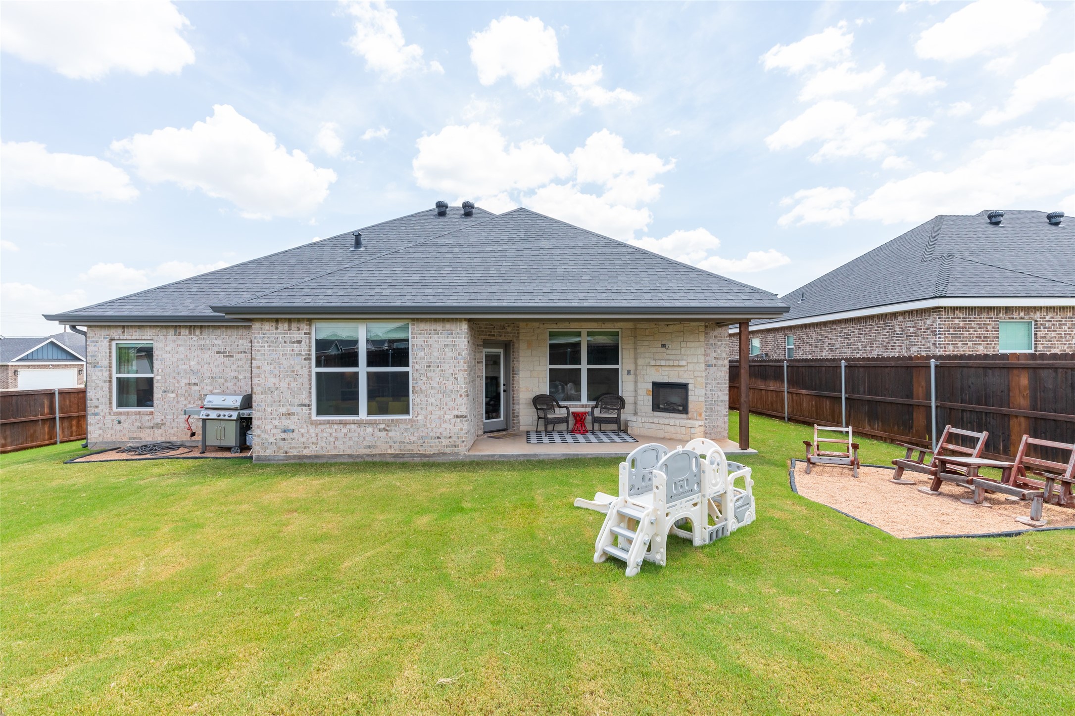 350 Bella Way