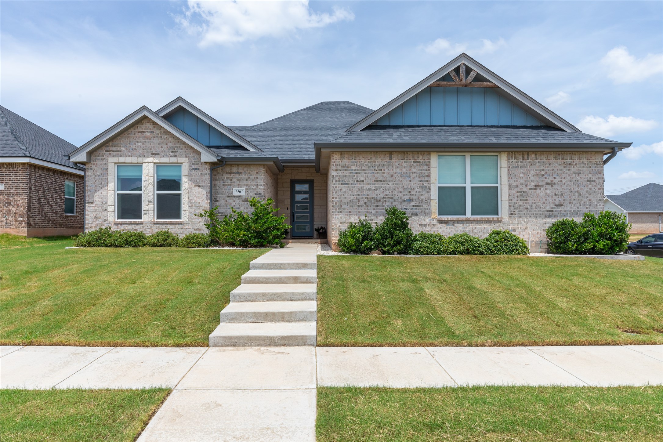 350 Bella Way