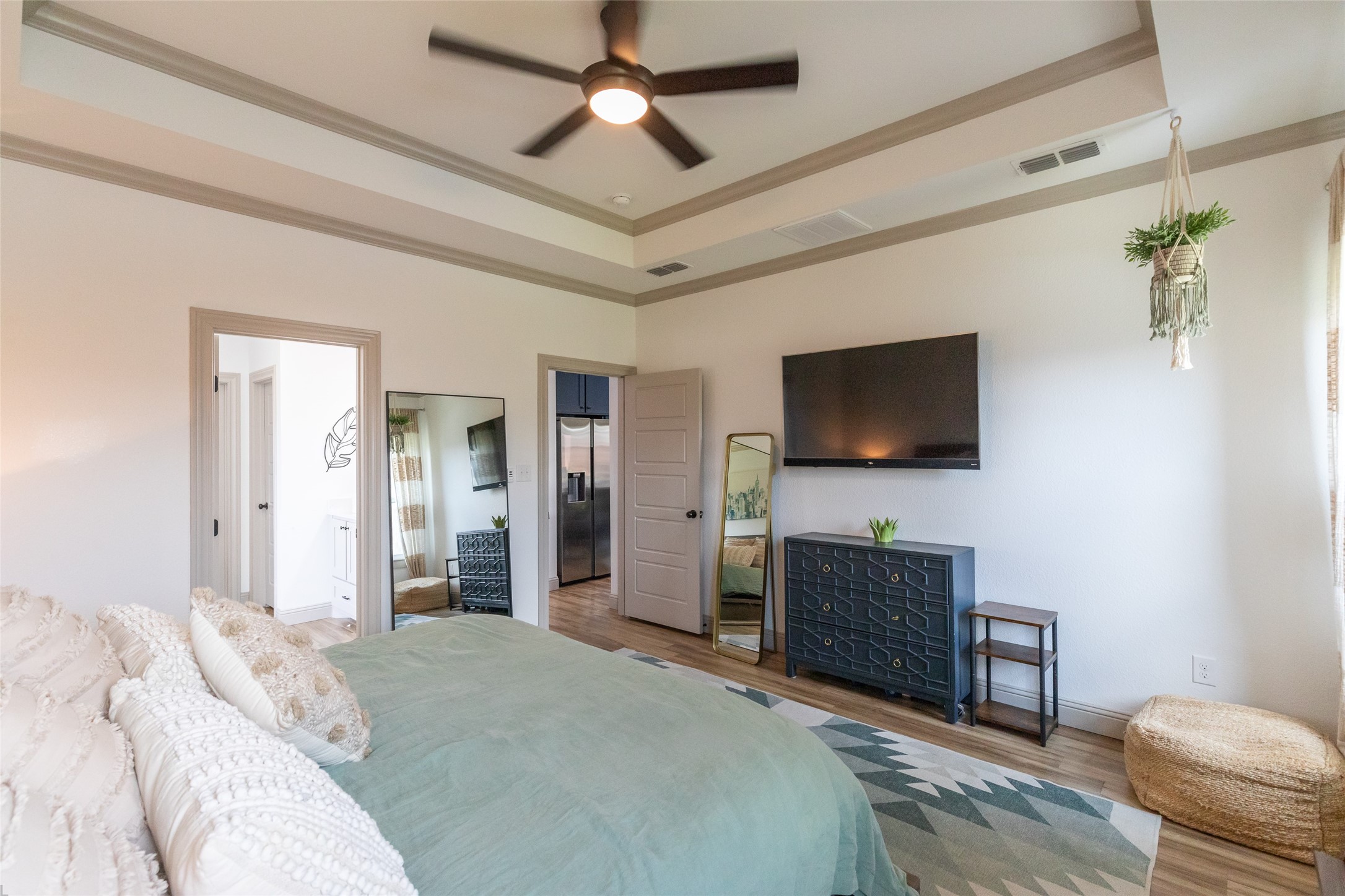 350 Bella Way