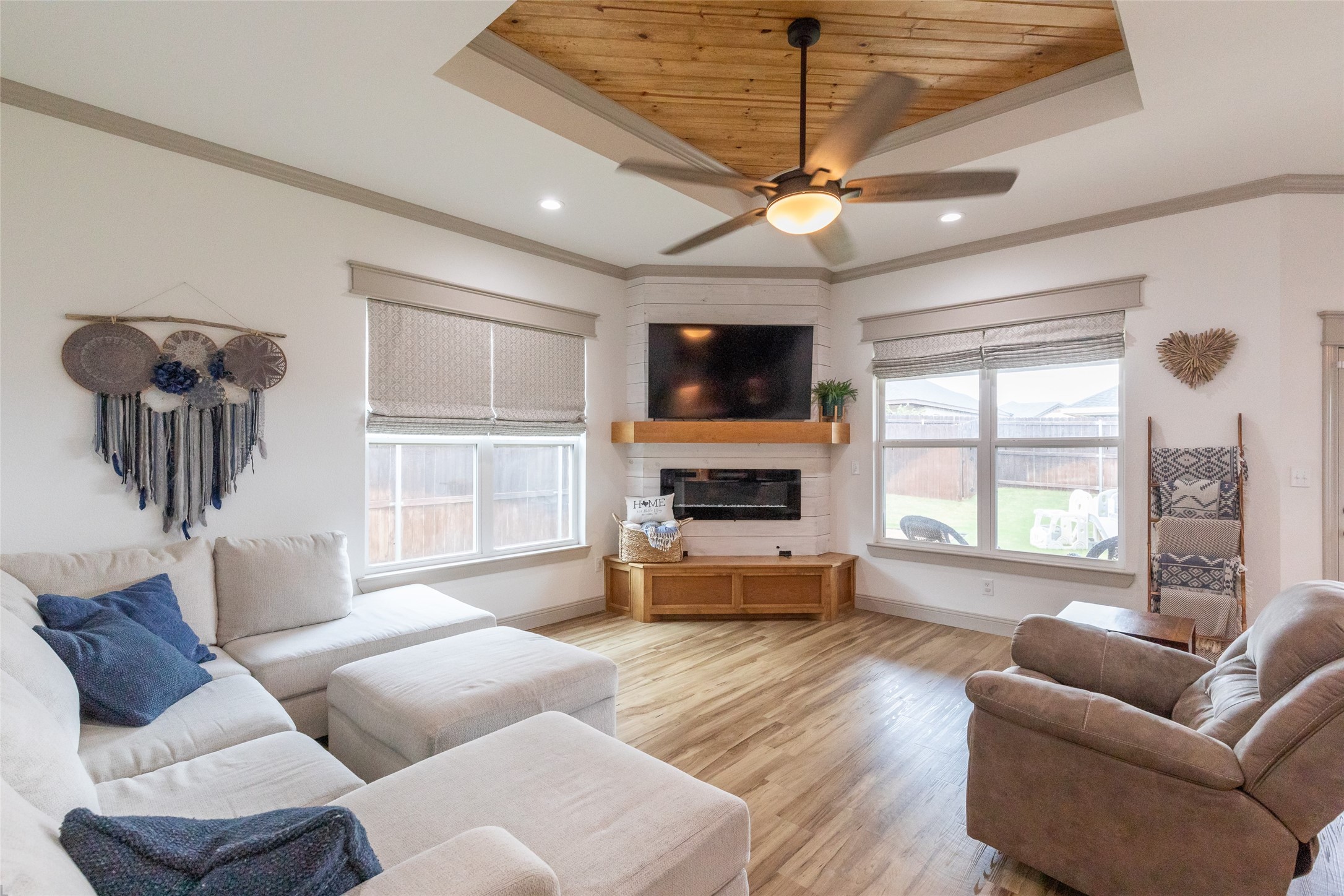 350 Bella Way