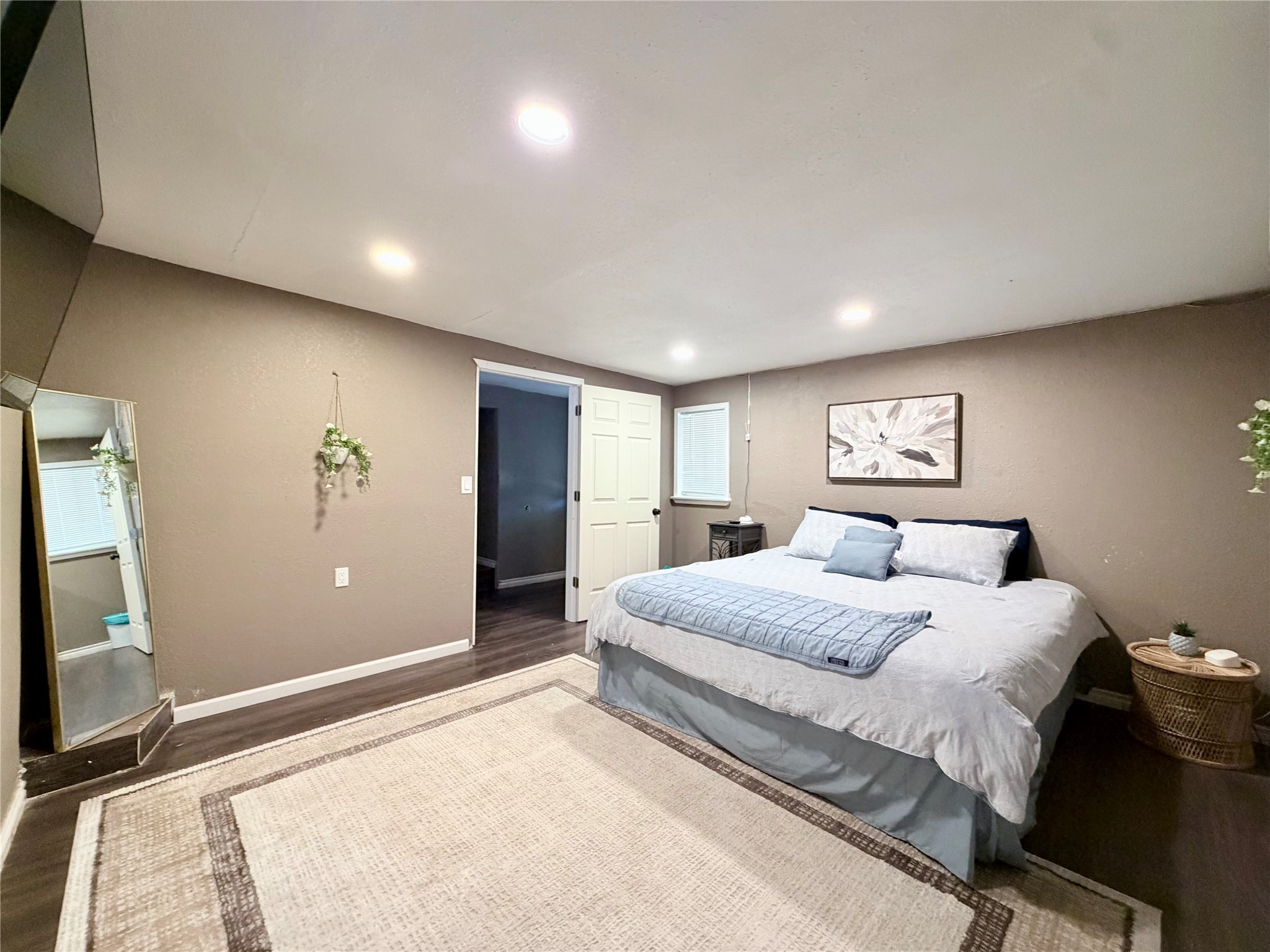 3742 Trinity Lane