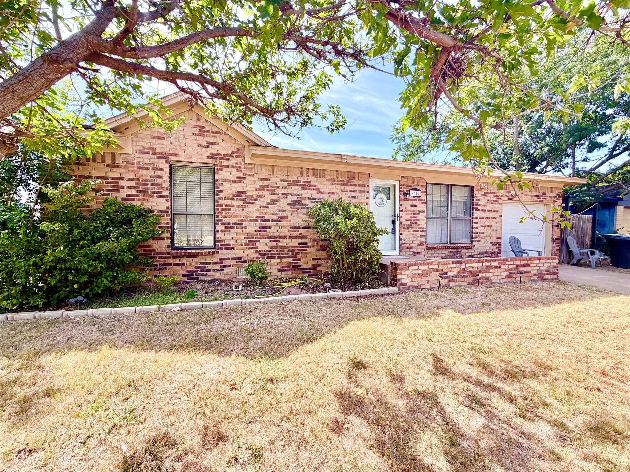 3742 Trinity Lane