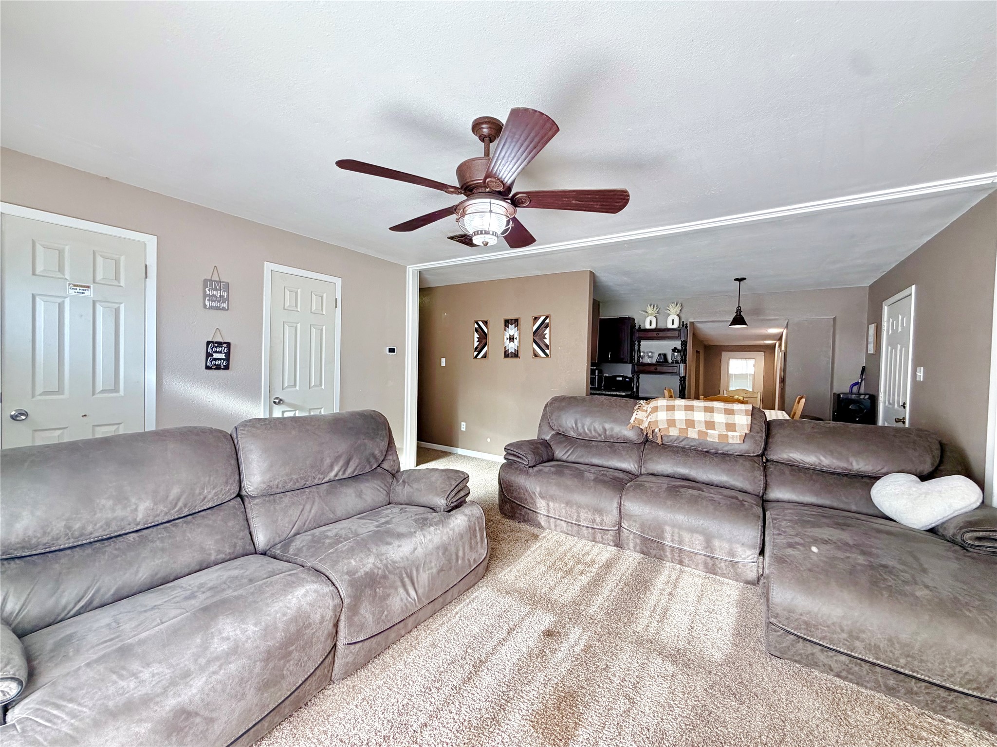 3742 Trinity Lane