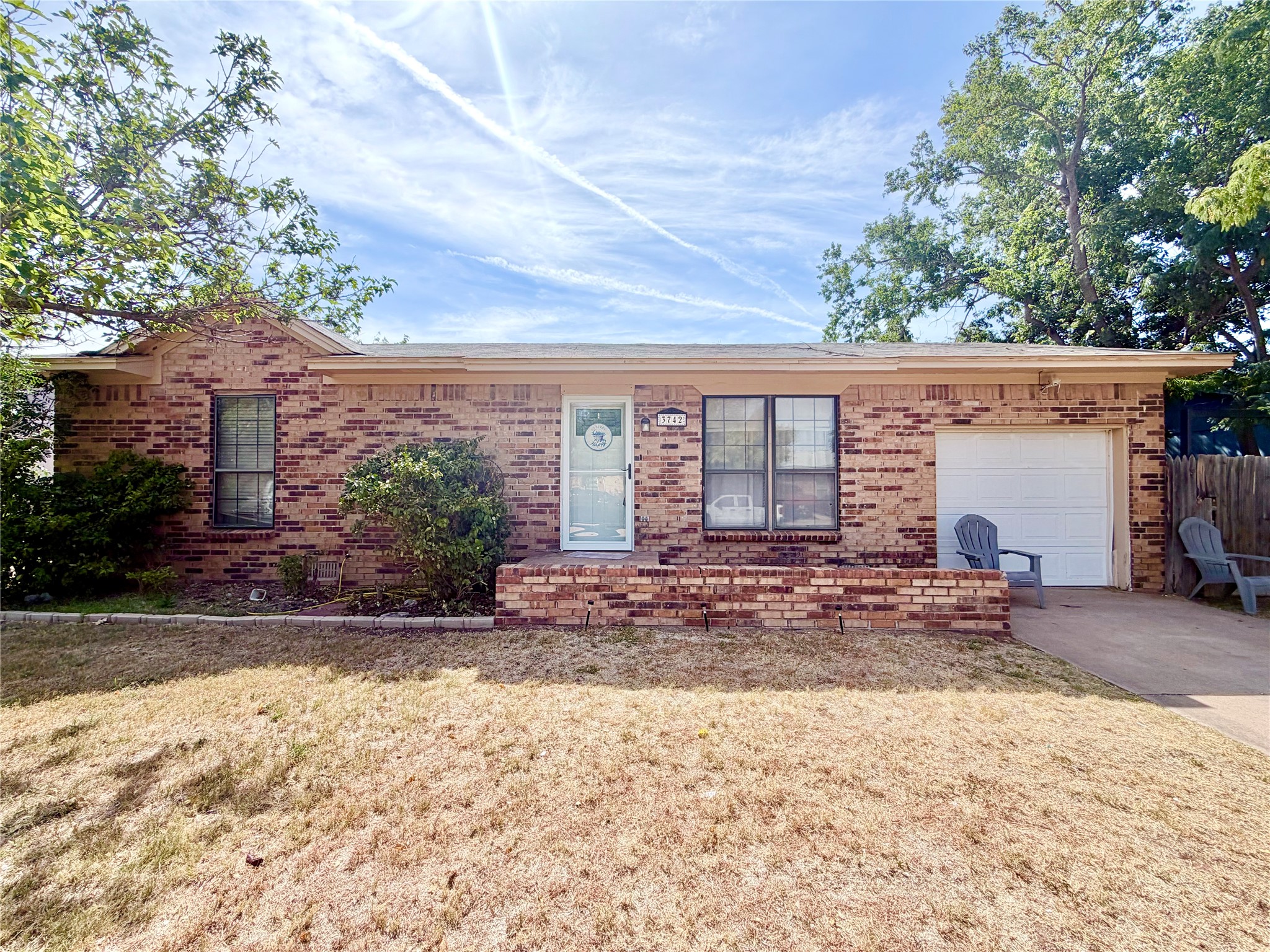 3742 Trinity Lane