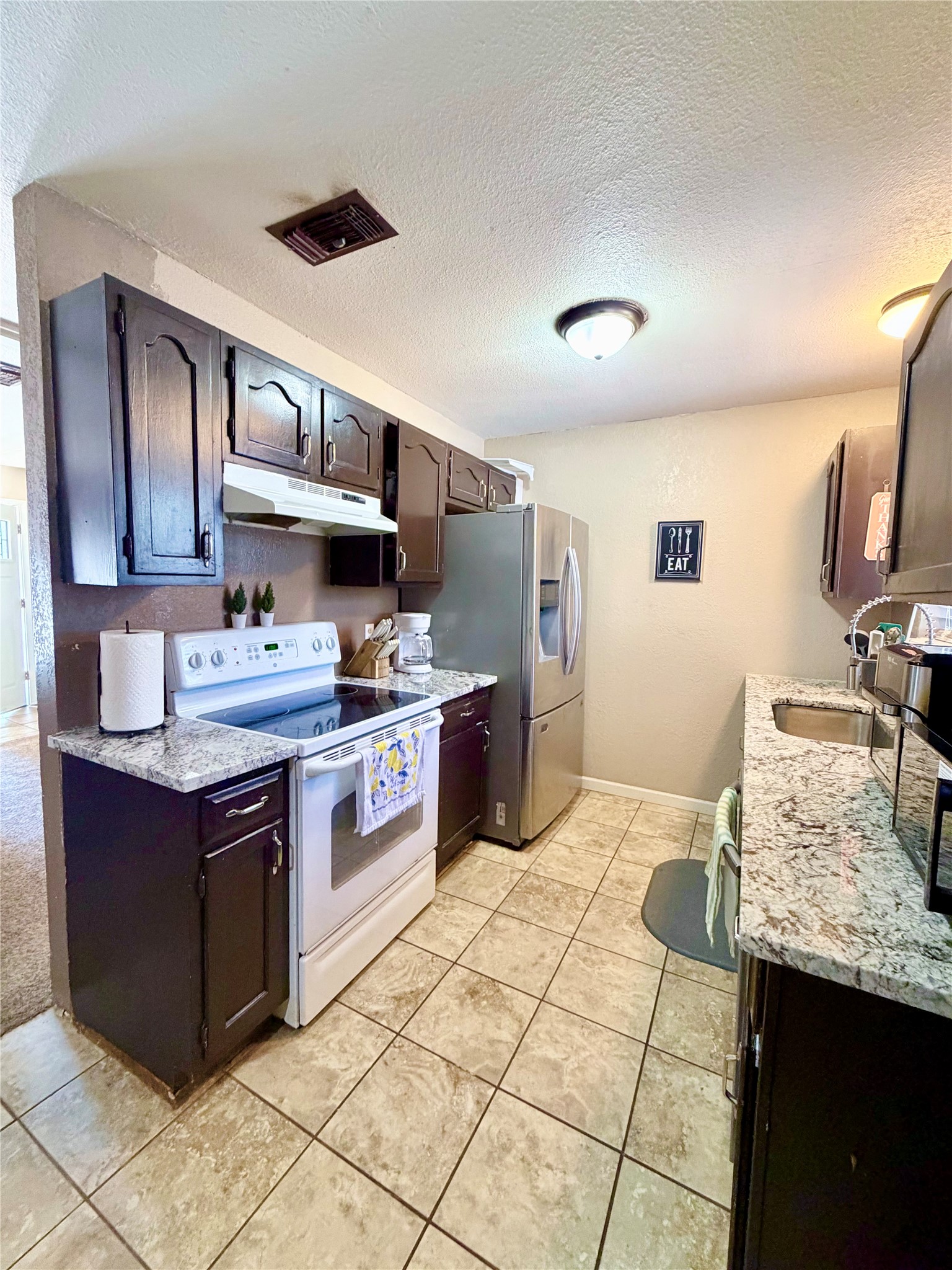 3742 Trinity Lane