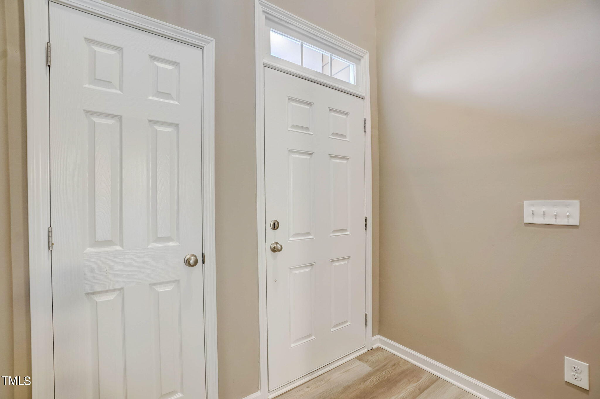 5407 Crescentview Parkway