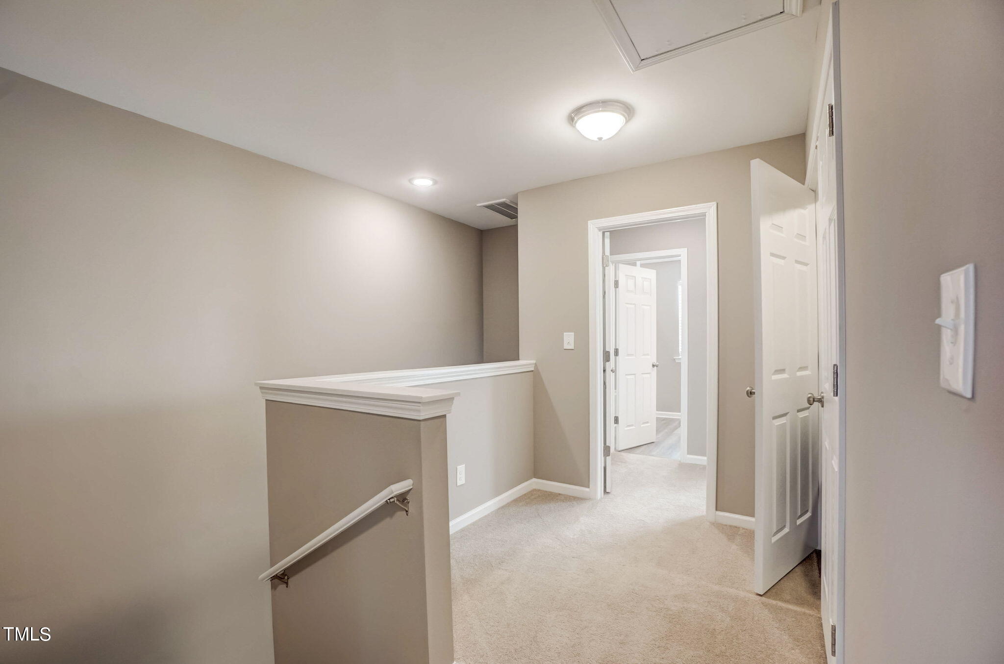 5407 Crescentview Parkway